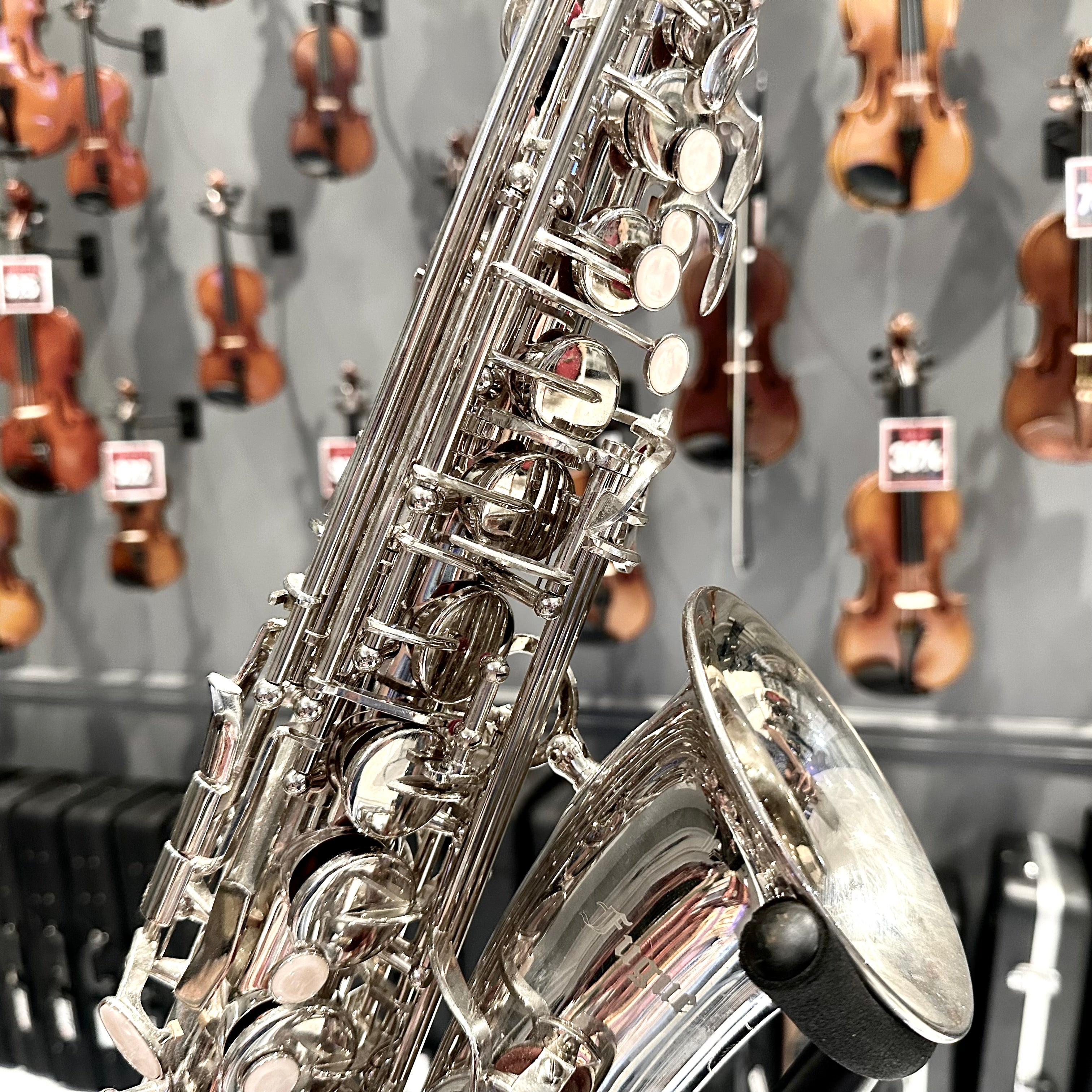 Fugue F80g: Intermediate Alto Saxophone, Nickel Plated