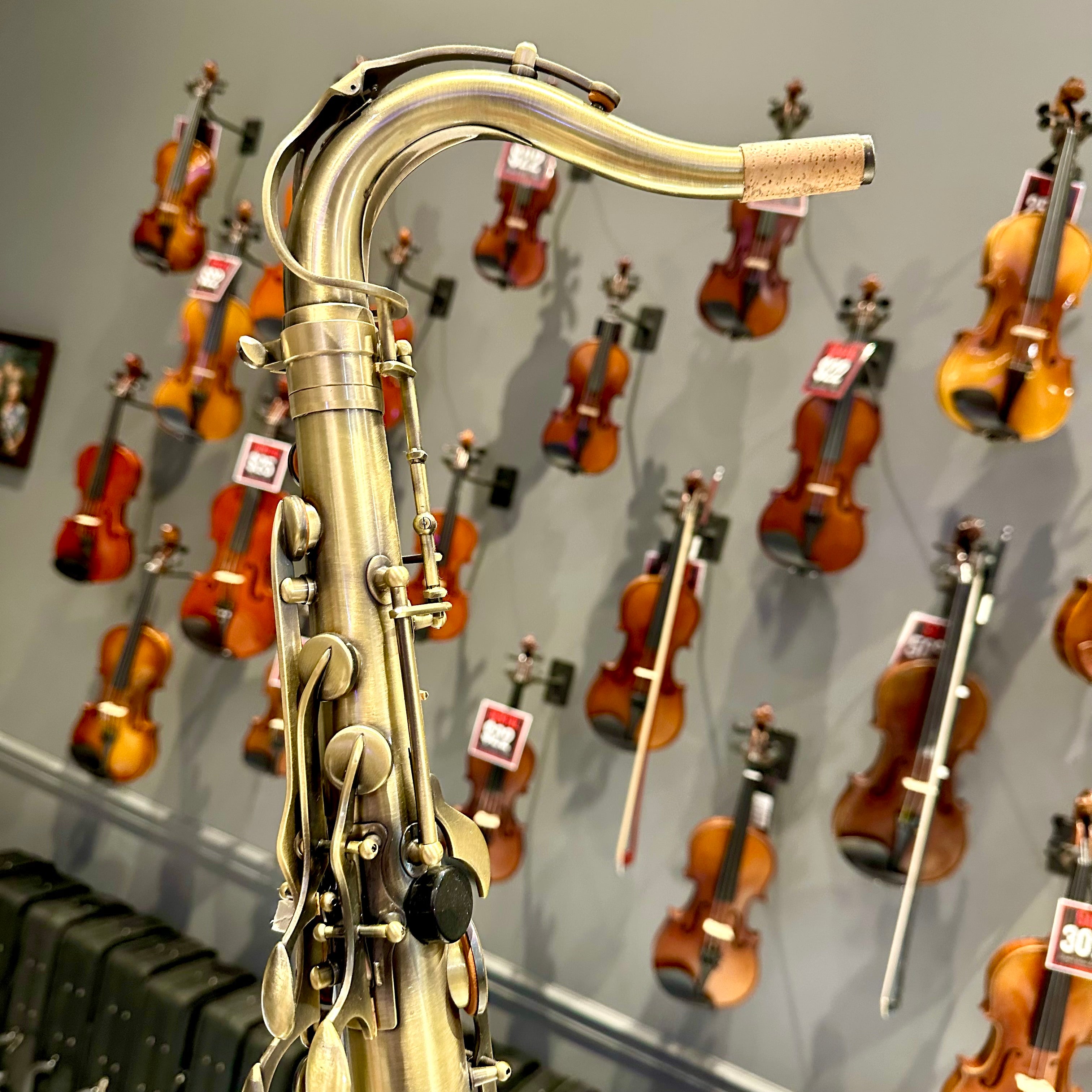 Fugue F35ii: Professional Tenor Saxophone, Antigue Finish