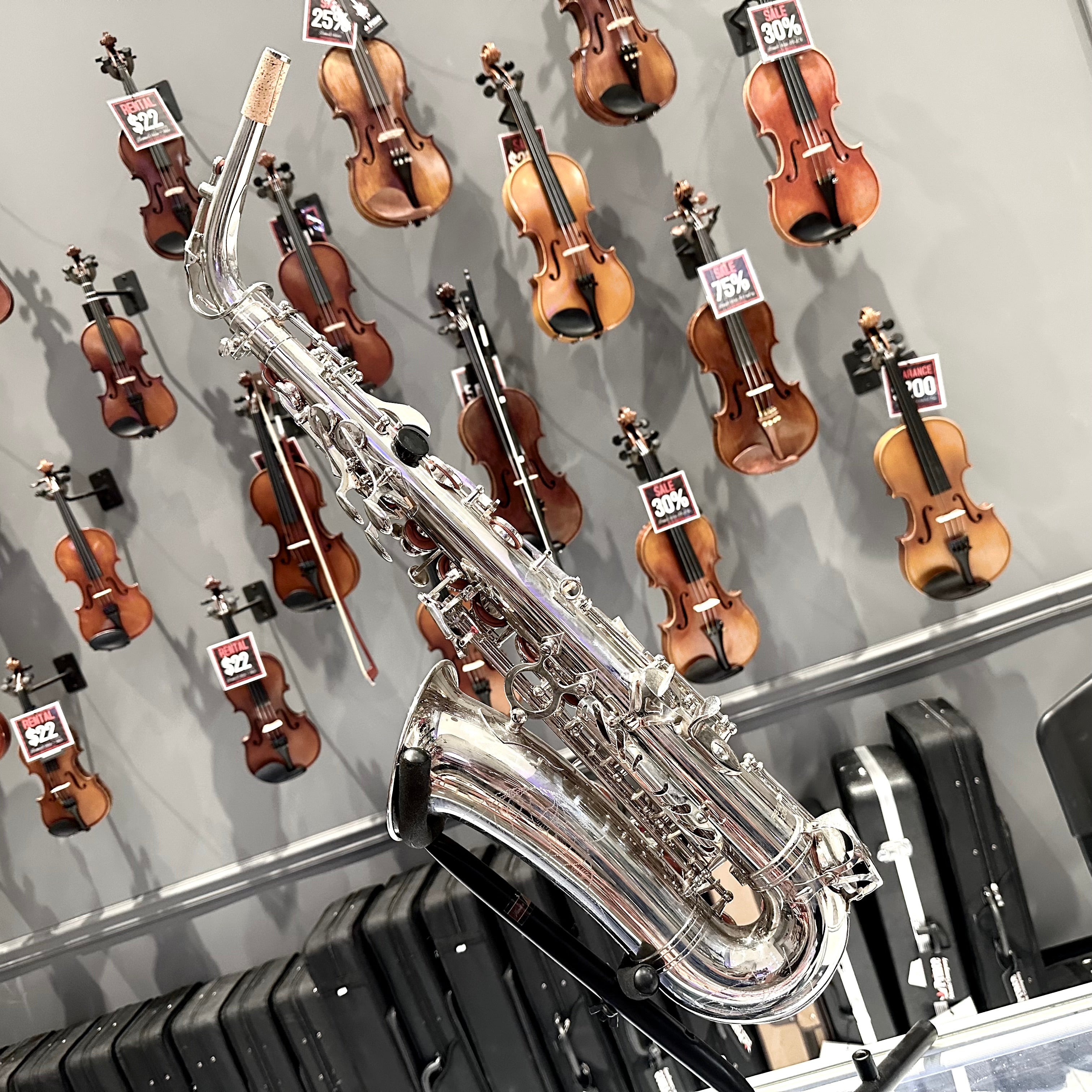 Fugue F80g: Intermediate Alto Saxophone, Nickel Plated