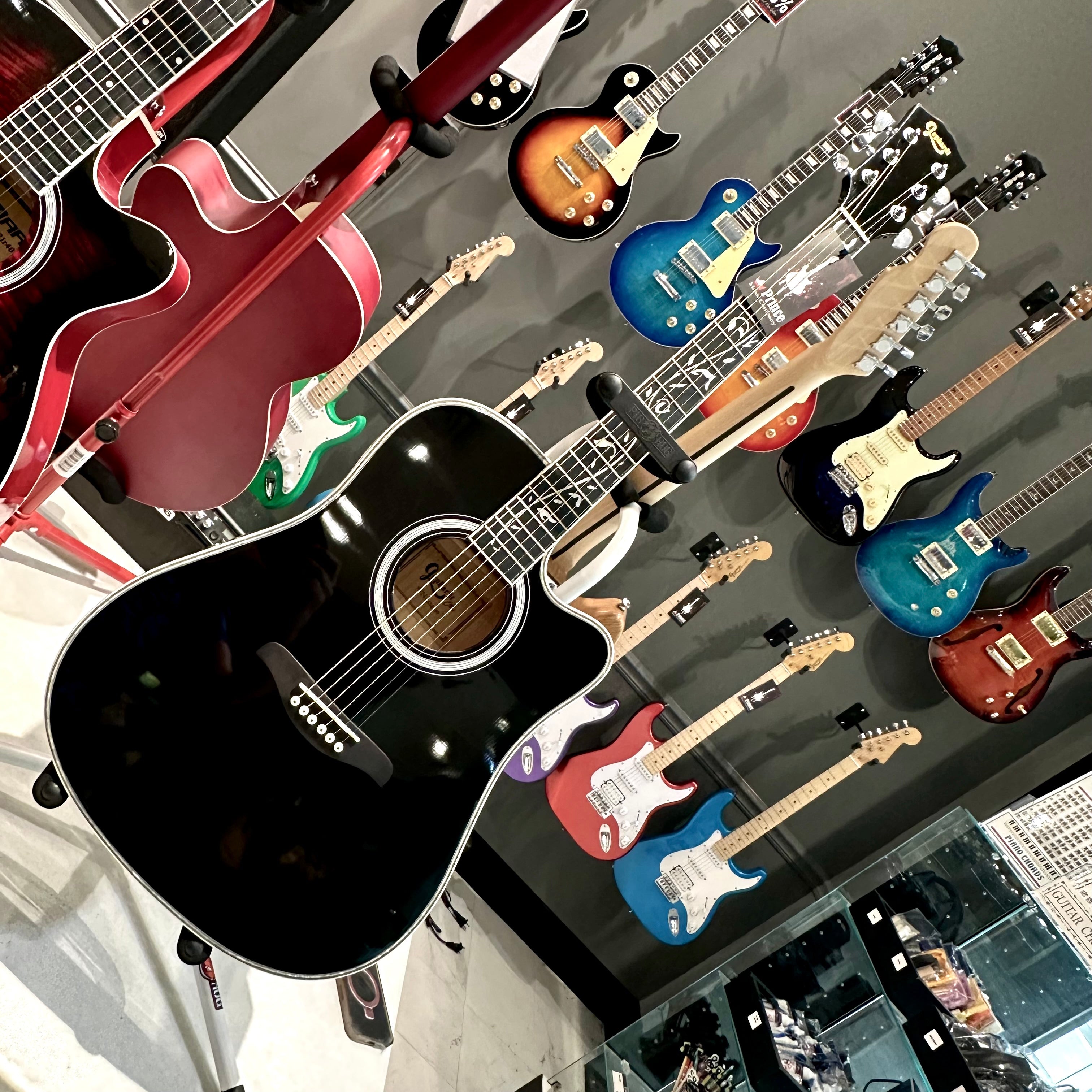 Gephardt Olive Acoustic Guitar - Black
