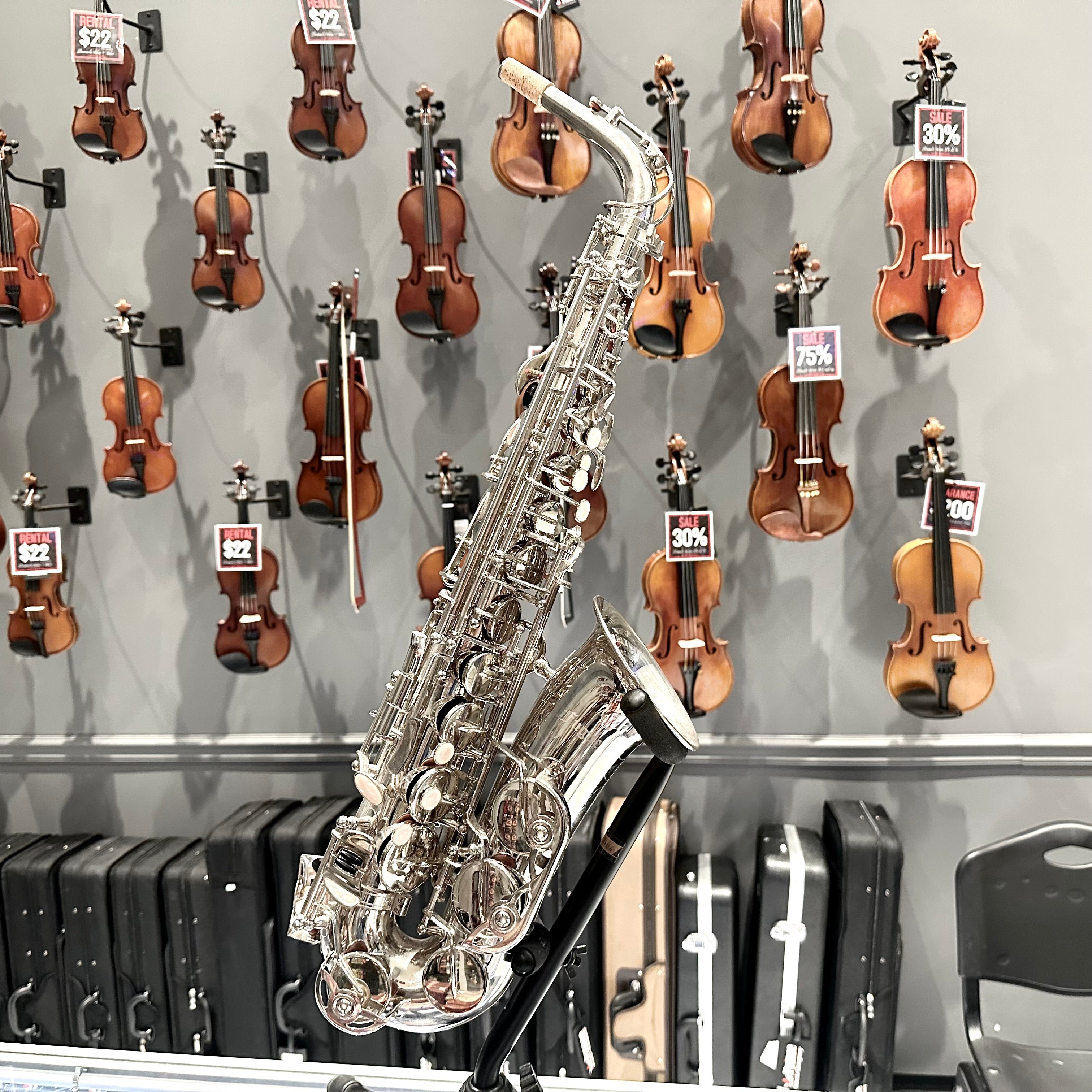 Fugue F80g: Intermediate Alto Saxophone, Nickel Plated