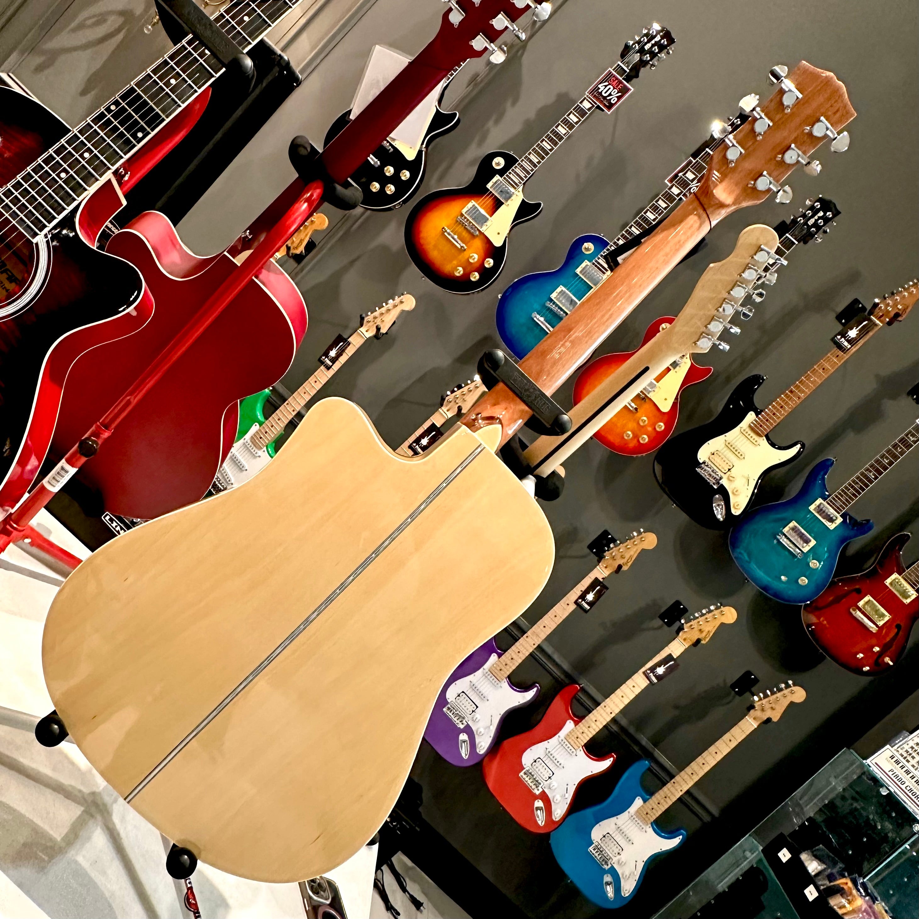 Gephardt Olive Acoustic Guitar - Blonde