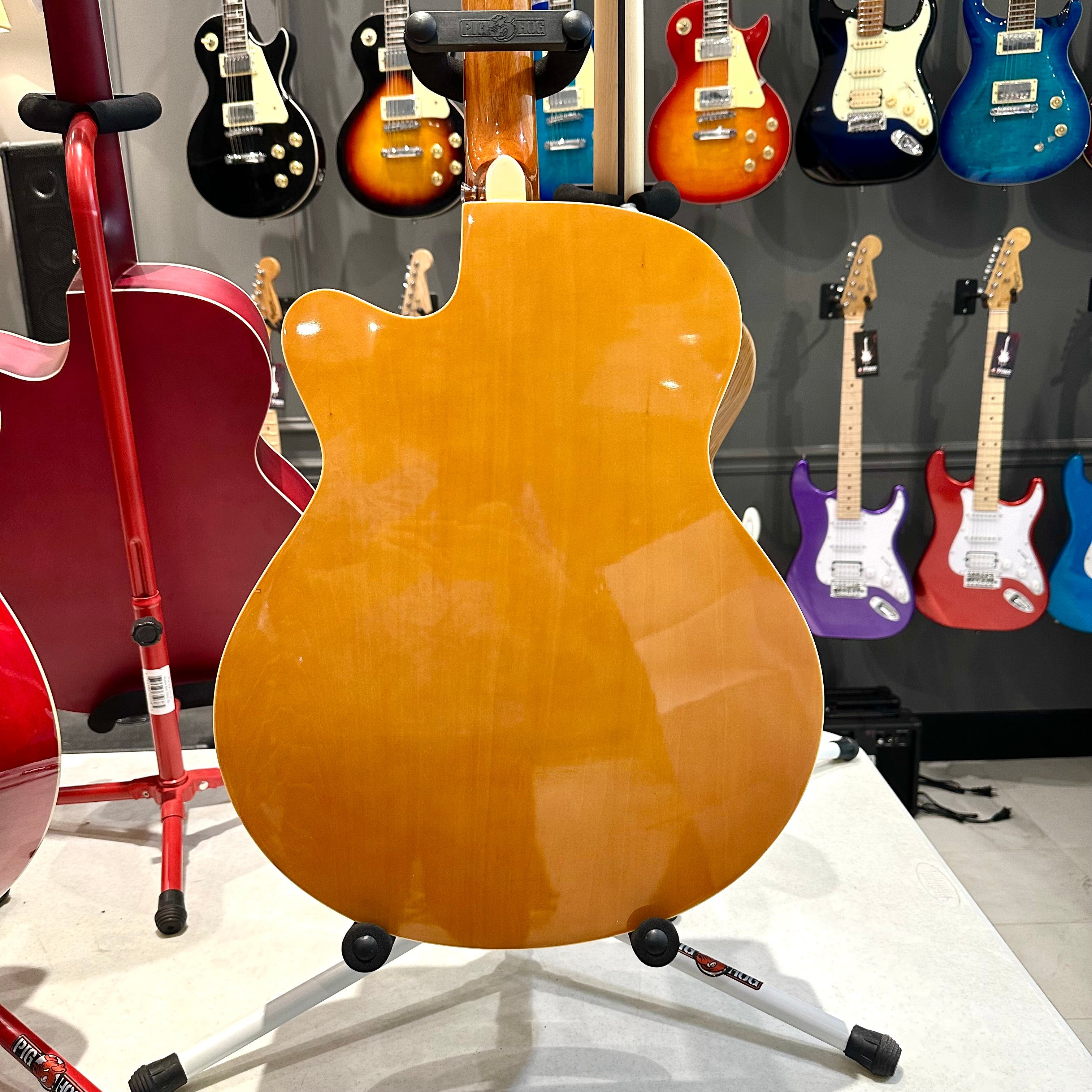 Gephardt Debut: 40” Acoustic, Blonde