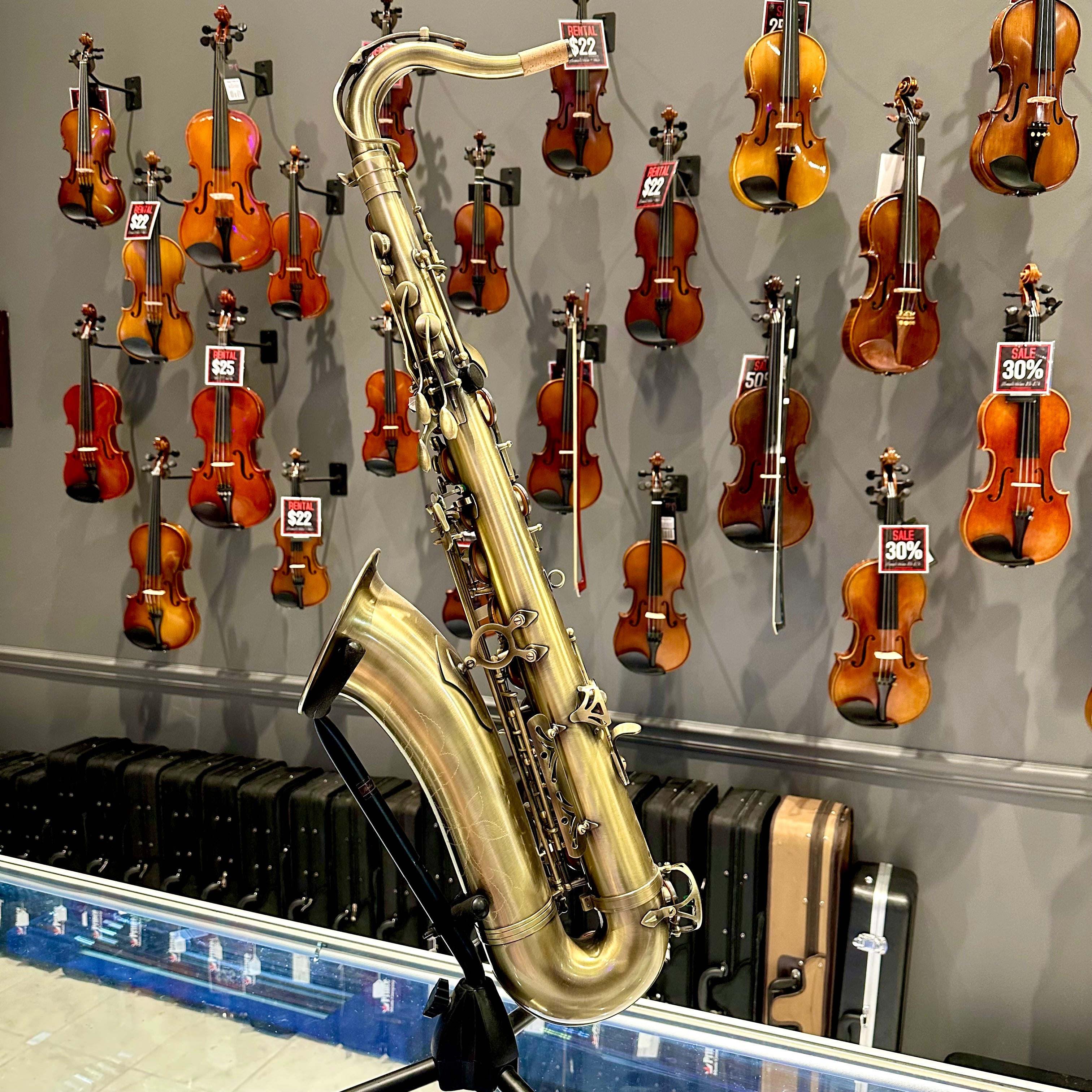 Fugue F35ii: Professional Tenor Saxophone, Antigue Finish