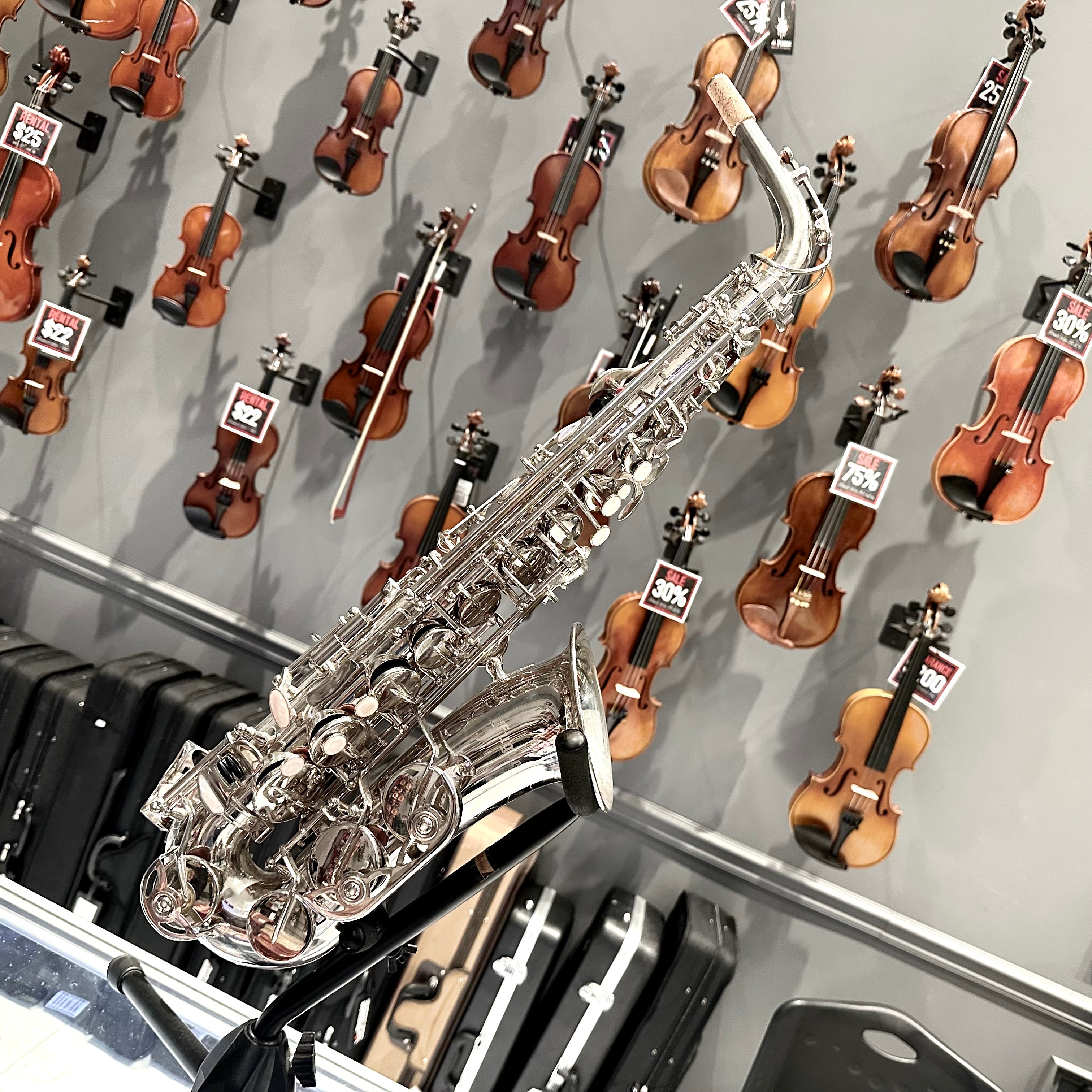Fugue F80g: Intermediate Alto Saxophone, Nickel Plated
