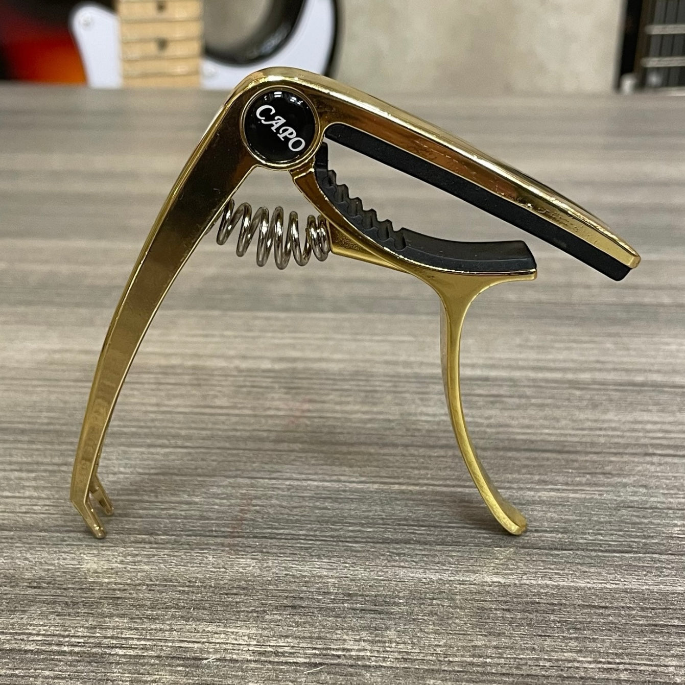 Aluminum Trigger Capo: Gold