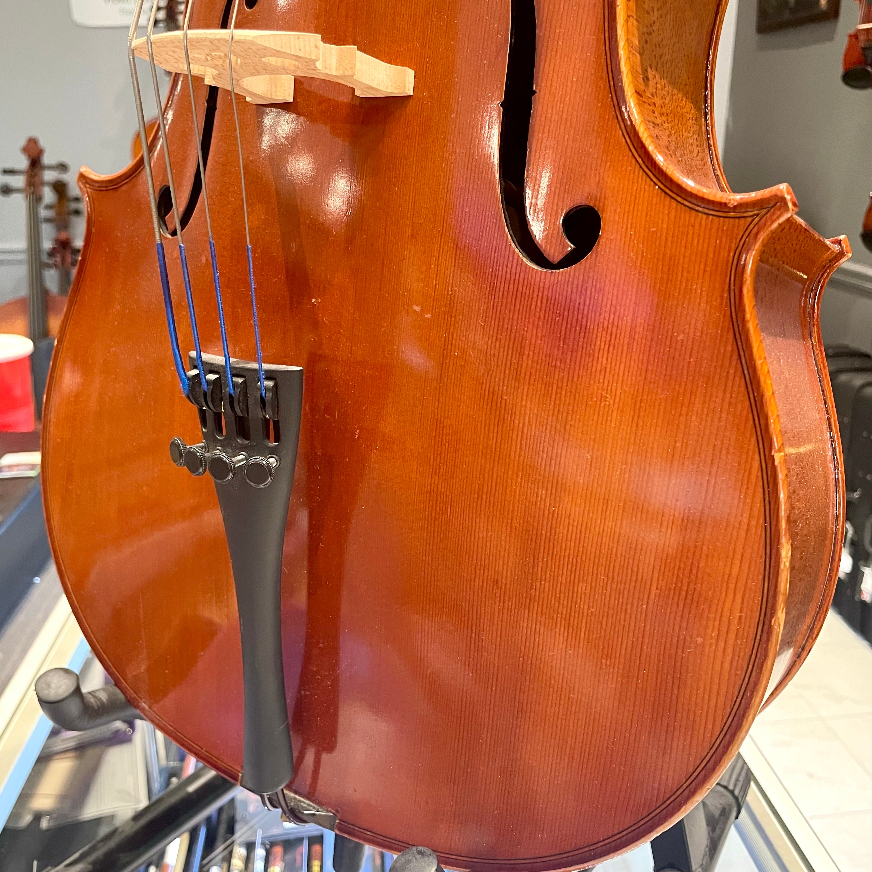 Eastman VC100: Student Cello - 1/4, Used
