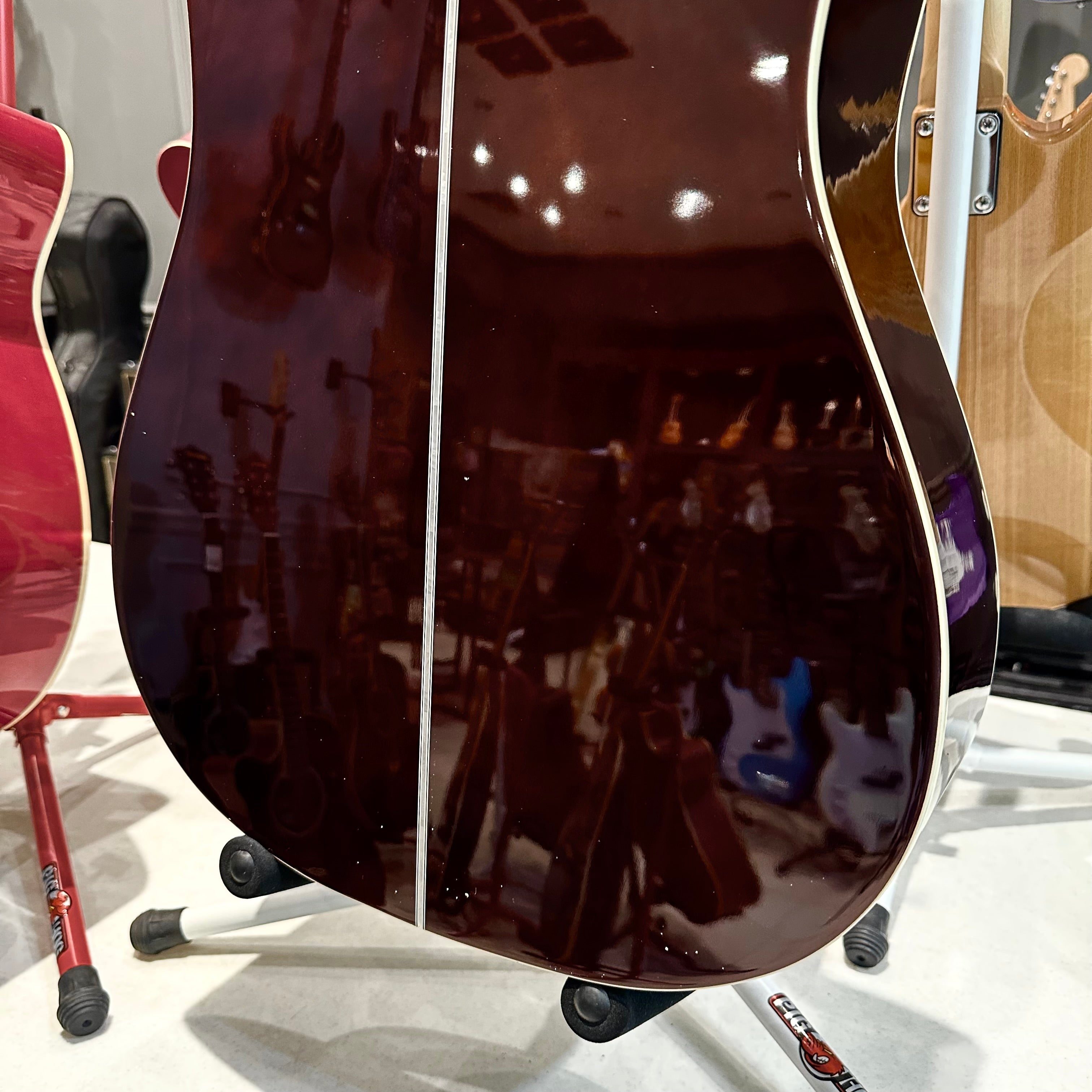 Gephardt Olive Acoustic Guitar - Sunburst