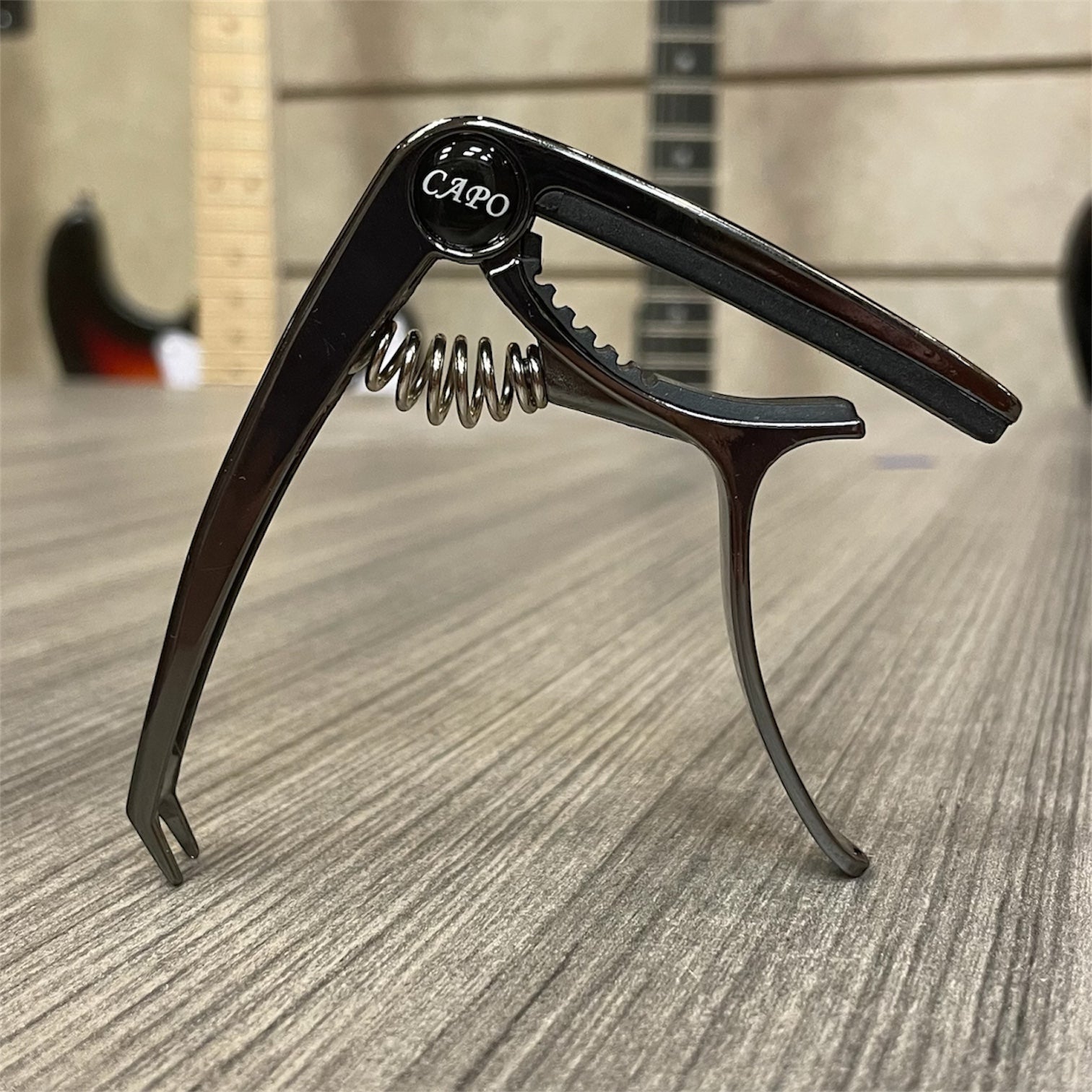 Aluminum Trigger Capo: Grey