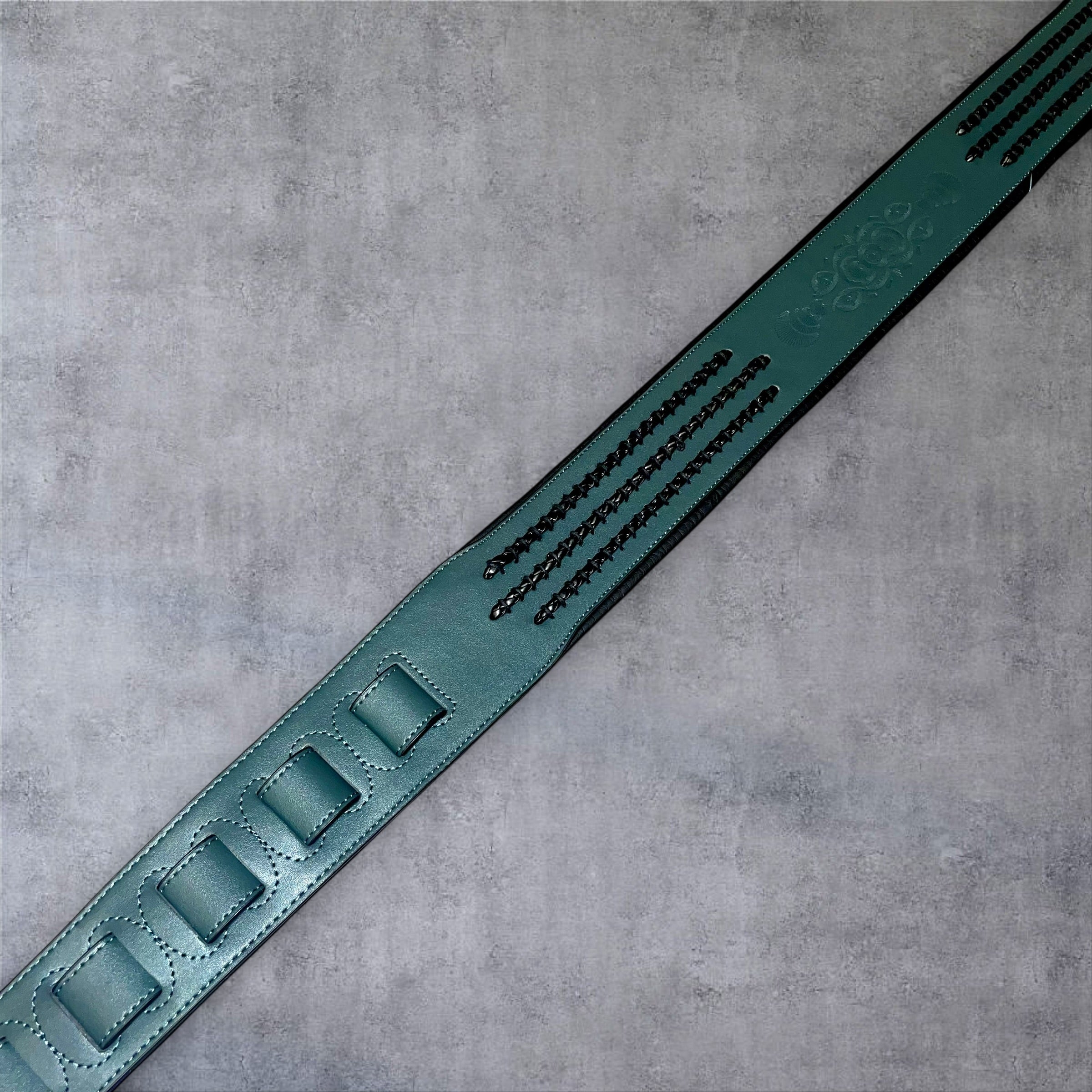 Gephardt PU Leather Guitar/Bass Strap - Green Braid
