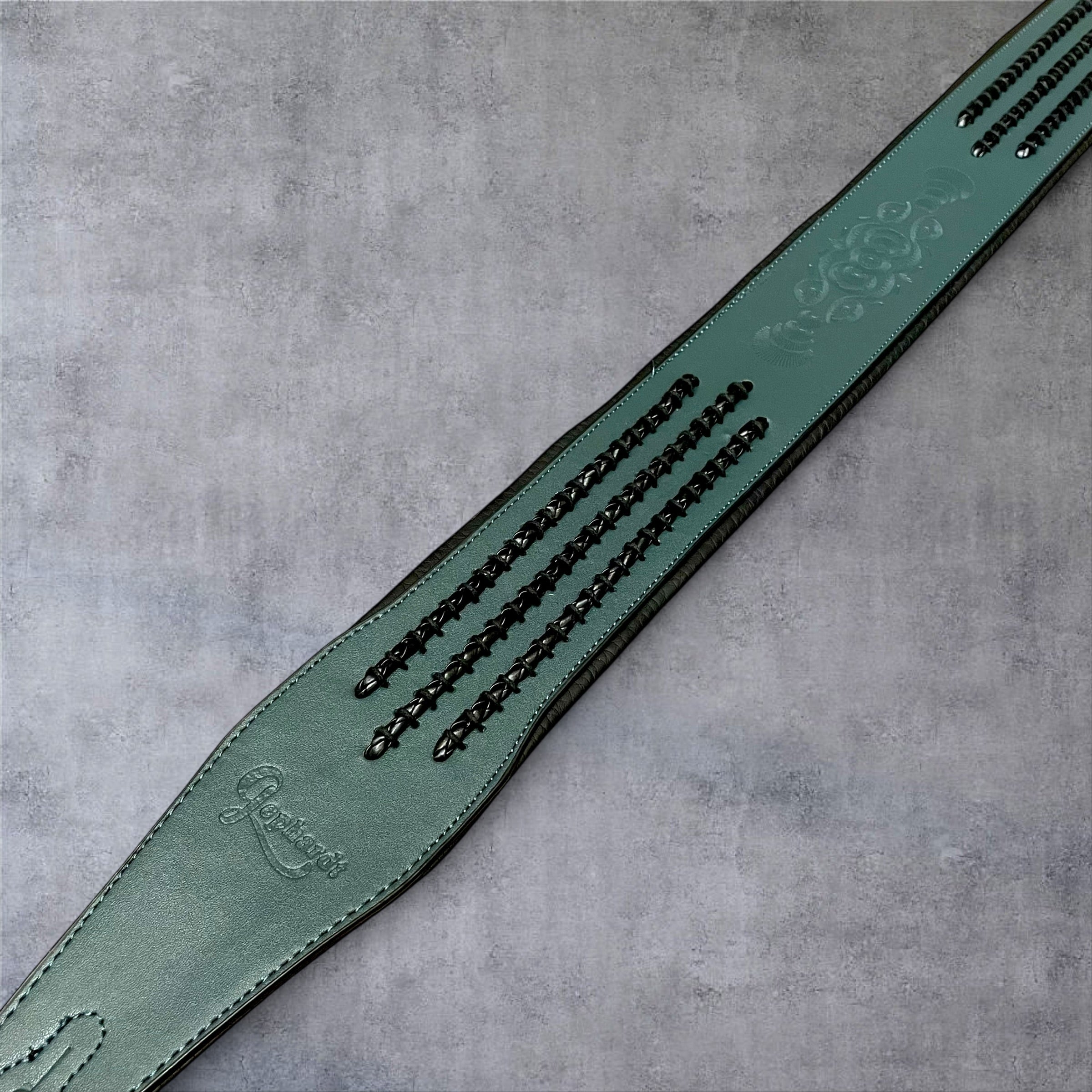 Gephardt PU Leather Guitar/Bass Strap - Green Braid