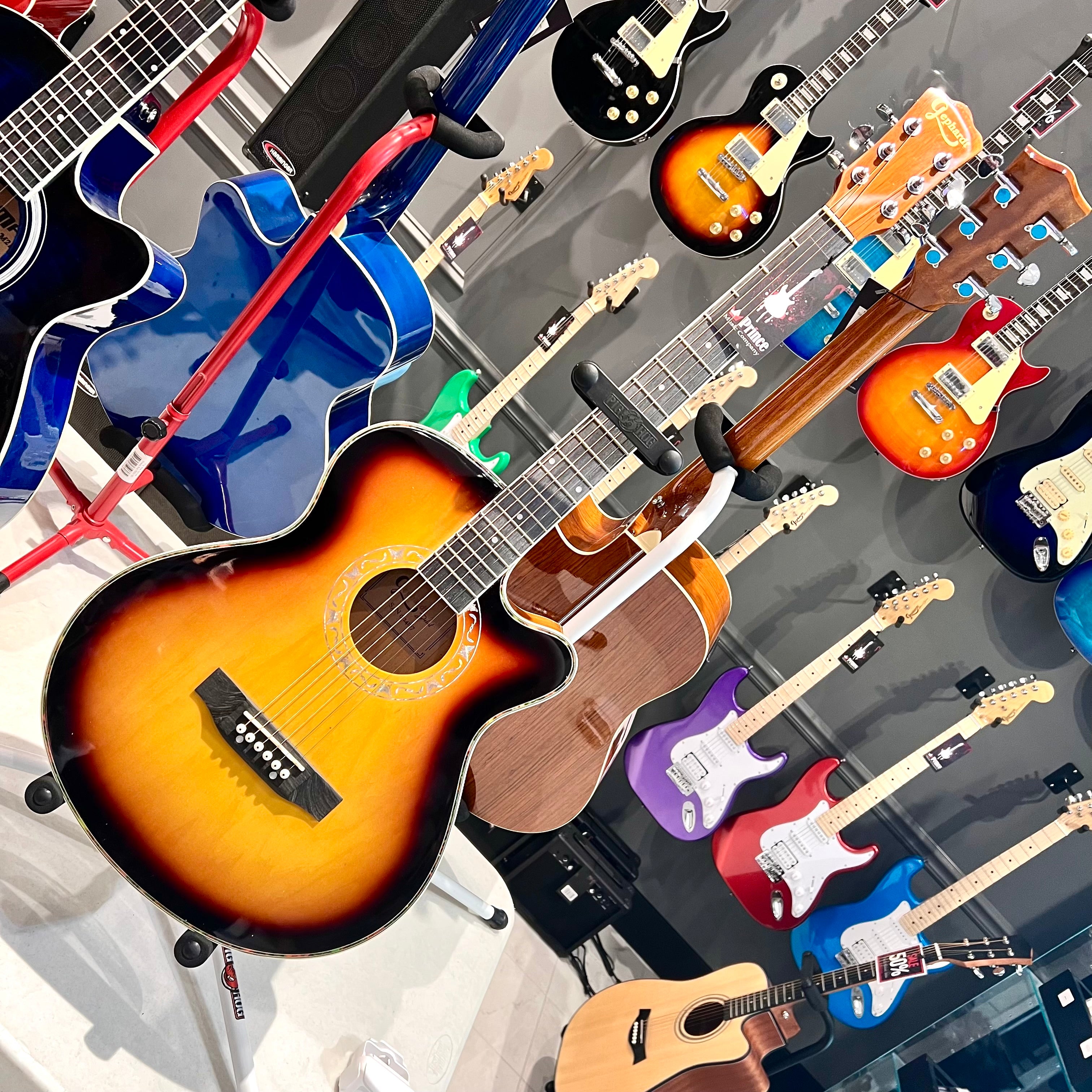 Gephardt Debut: 40” Acoustic, Sunburst