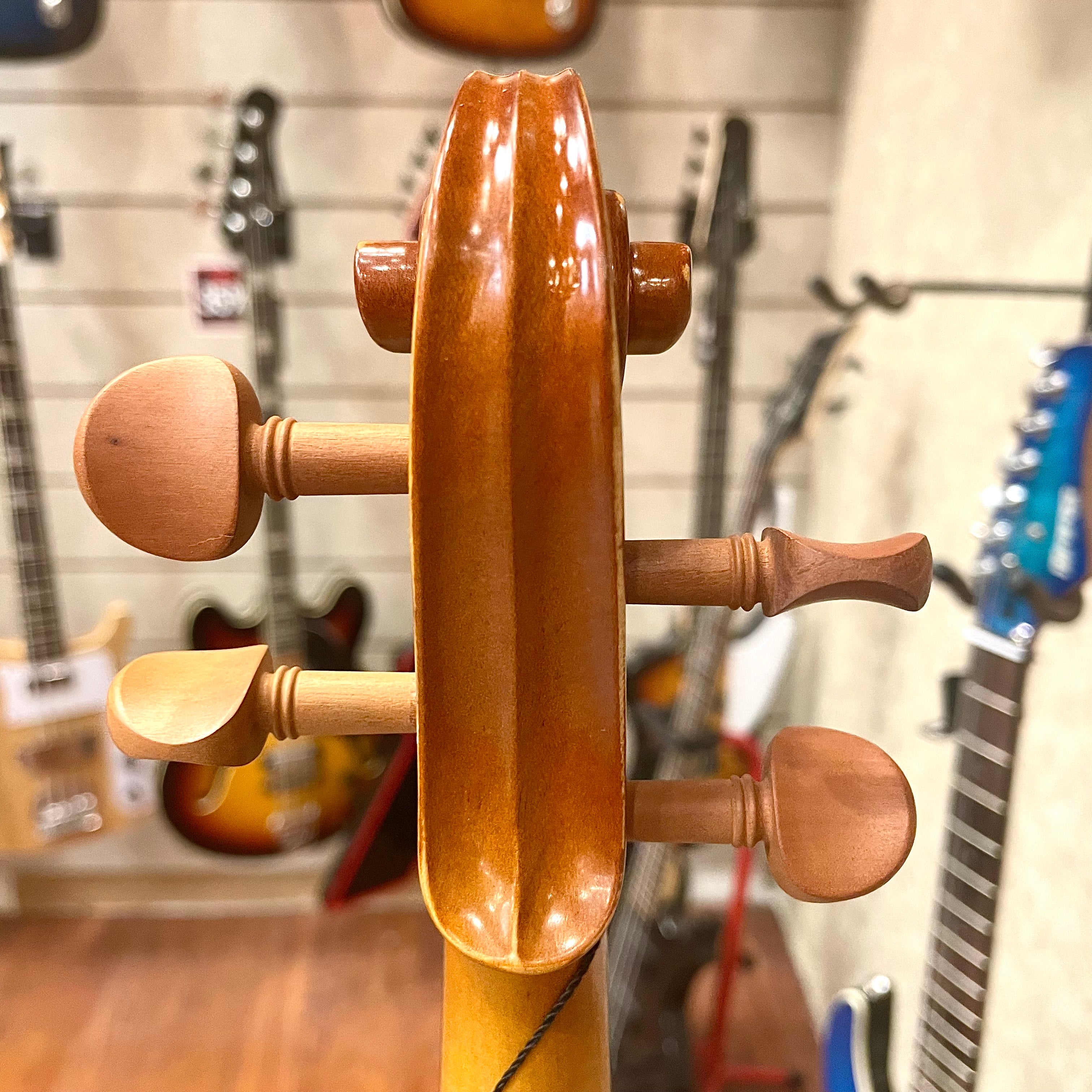 Strumenti a corde: 3000 - Student Violin, Hand Carved, JuJu Wood Parts