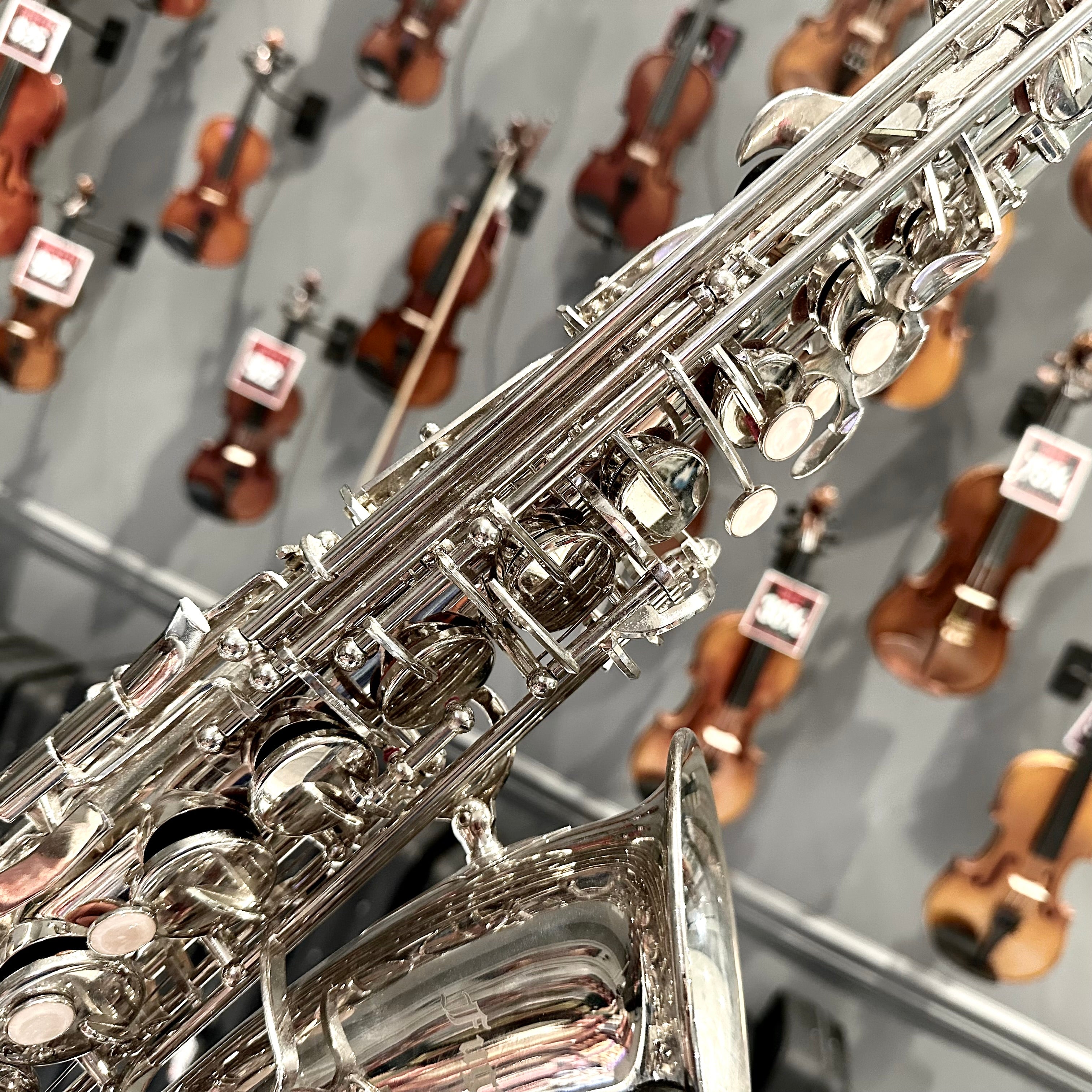 Fugue F80g: Intermediate Alto Saxophone, Nickel Plated