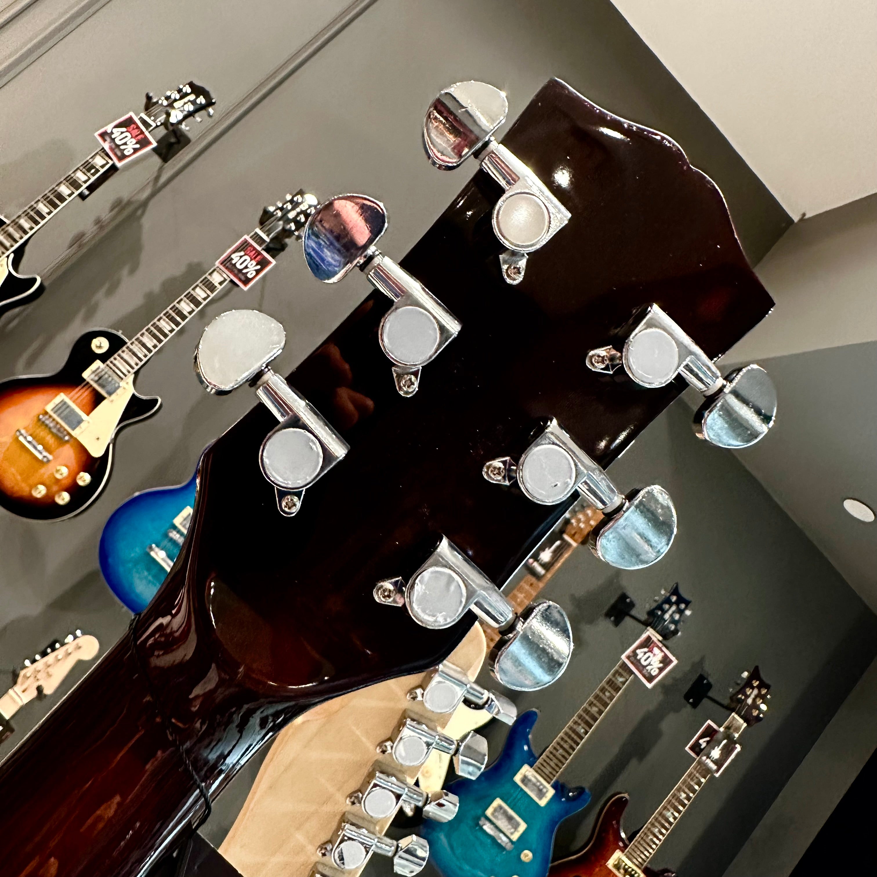 Gephardt Olive Acoustic Guitar - Sunburst