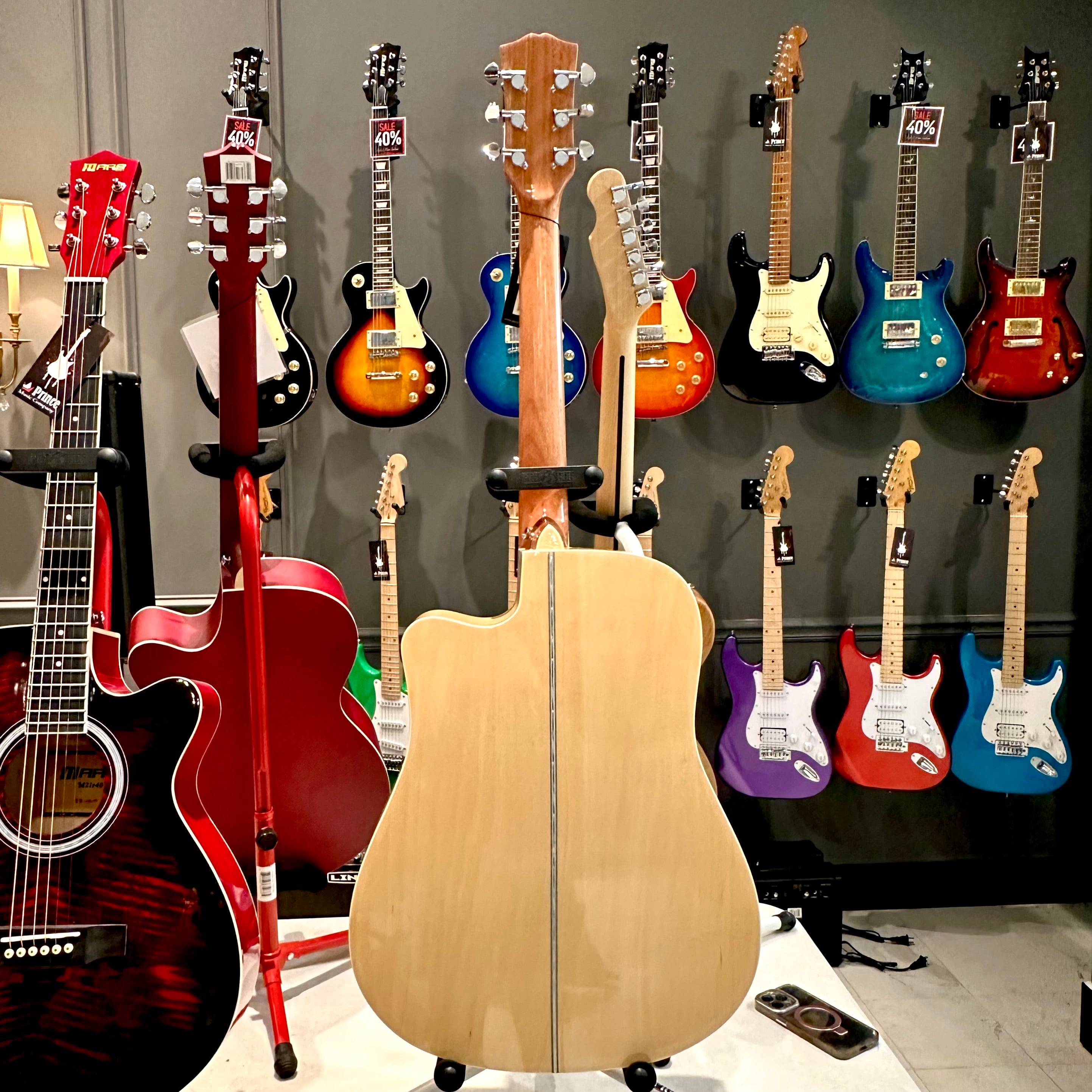 Gephardt Olive Acoustic Guitar - Blonde