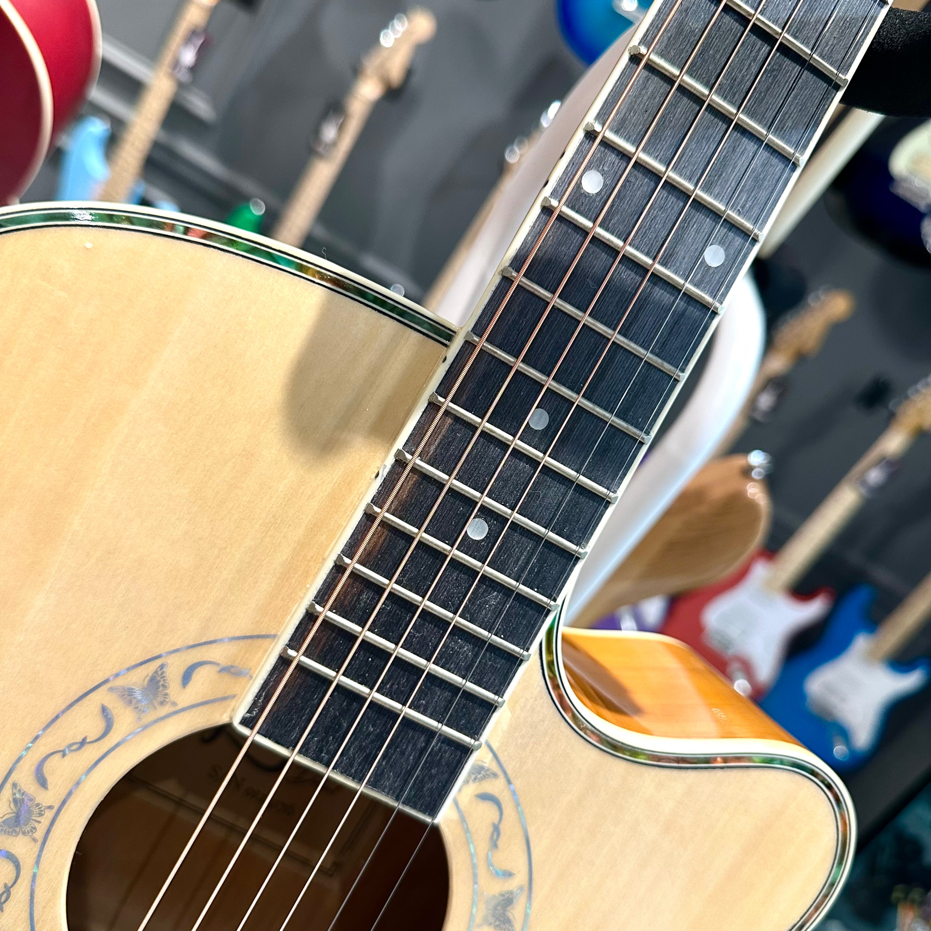 Gephardt Debut: 40” Acoustic, Blonde