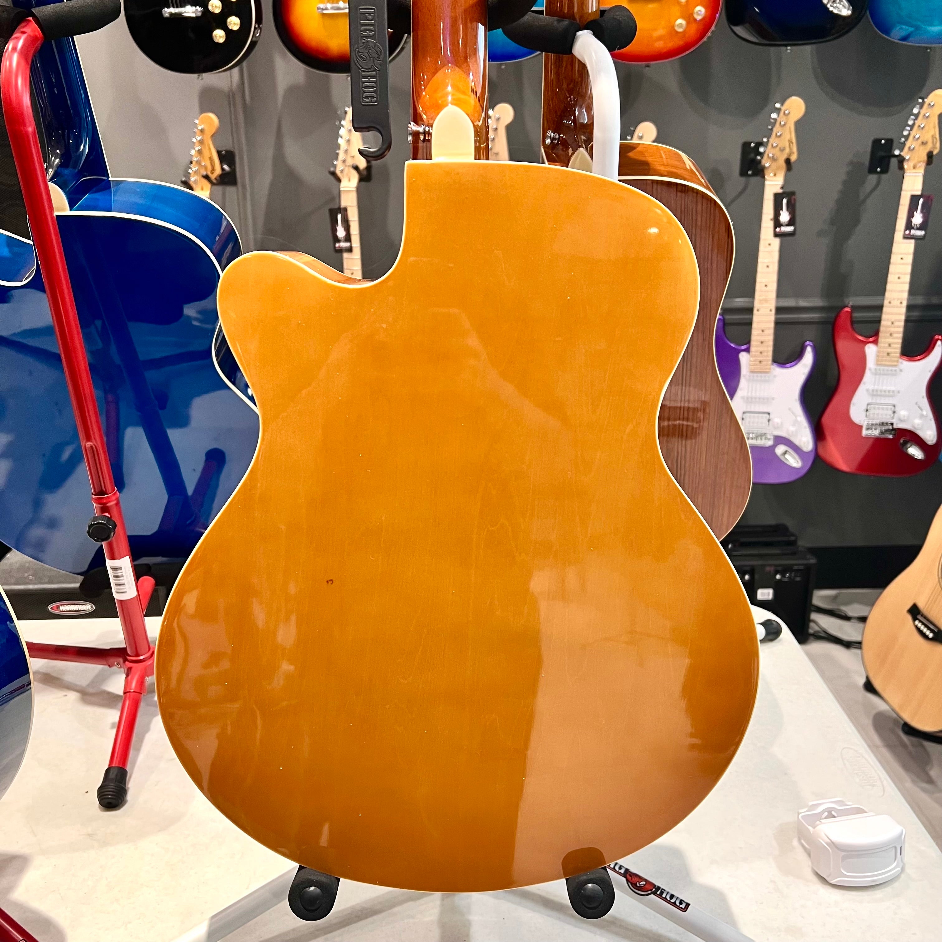 Gephardt Debut: 40” Acoustic, Sunburst
