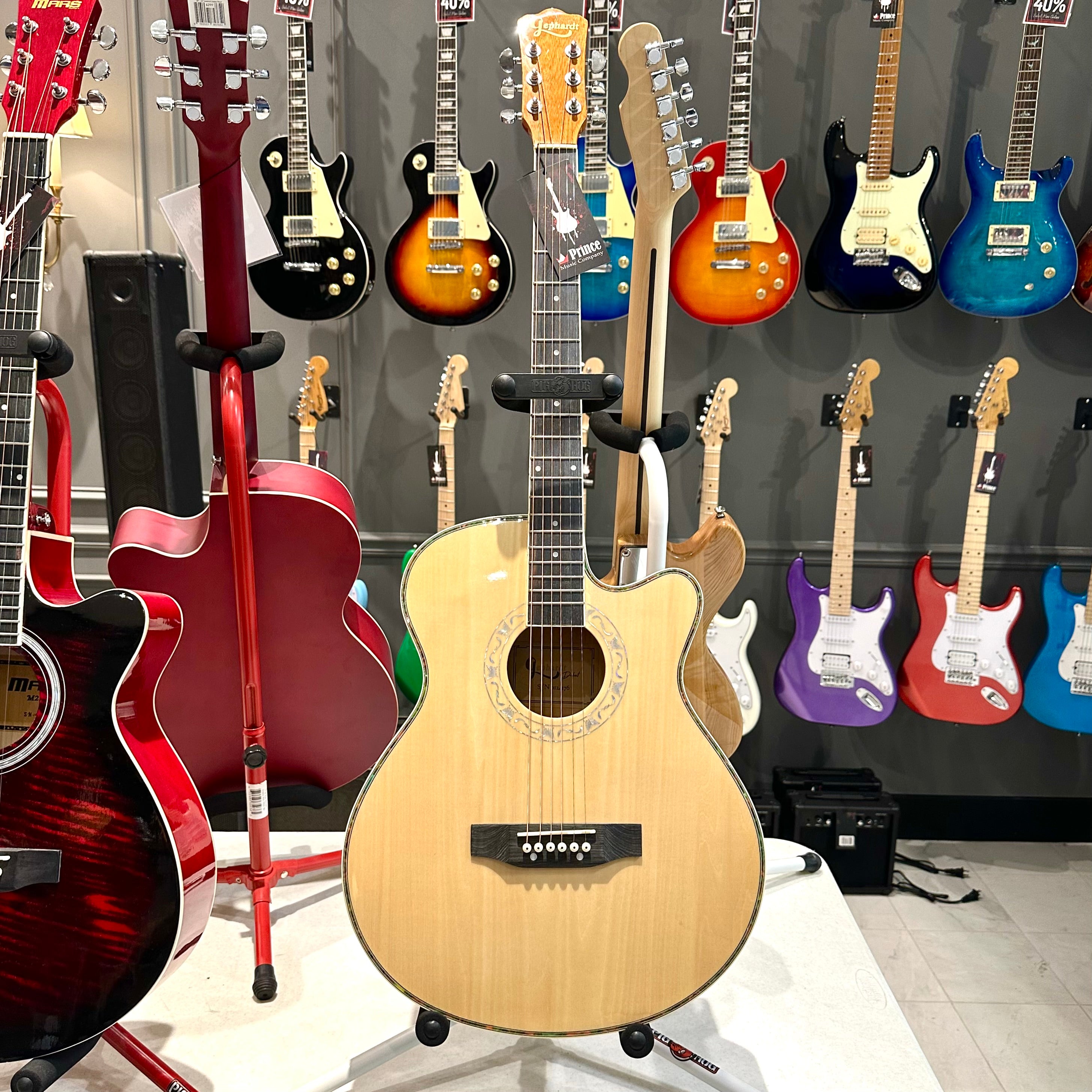 Gephardt Debut: 40” Acoustic, Blonde