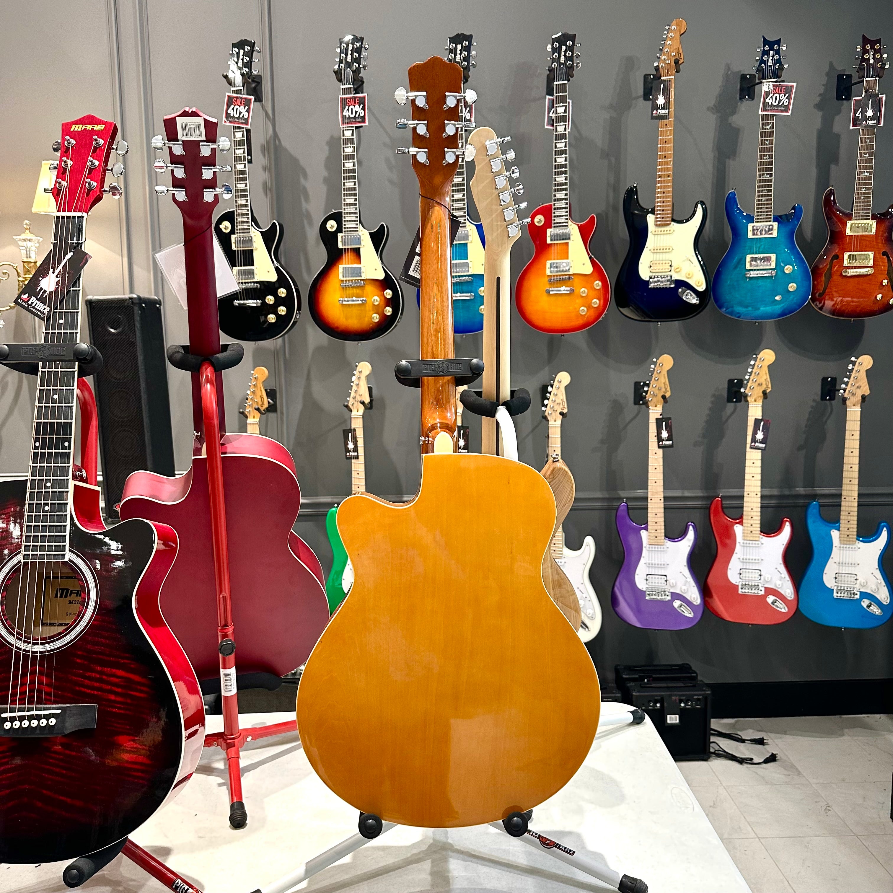 Gephardt Debut: 40” Acoustic, Blonde