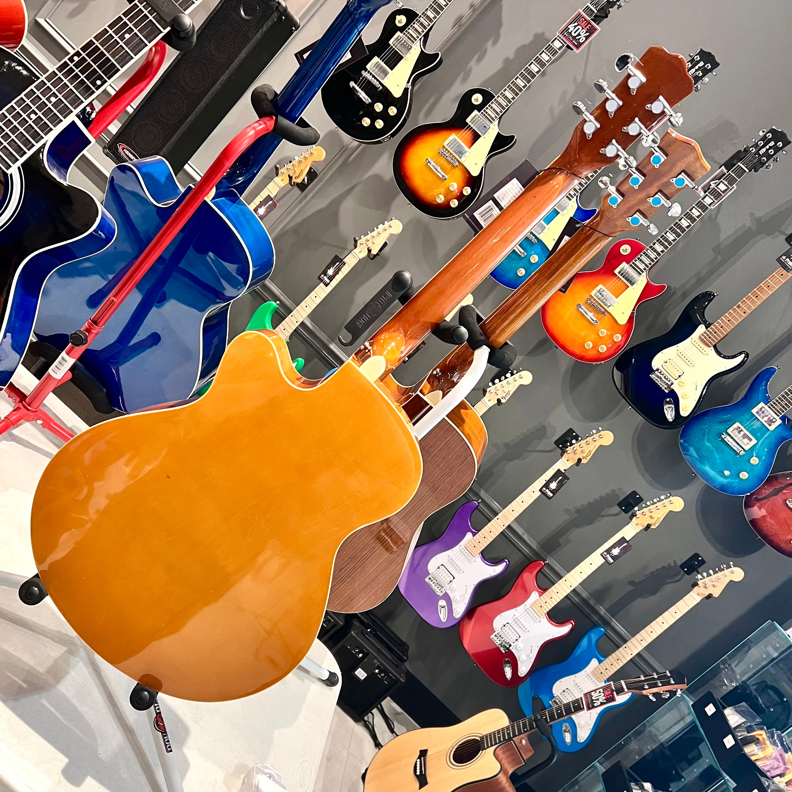Gephardt Debut: 40” Acoustic, Sunburst