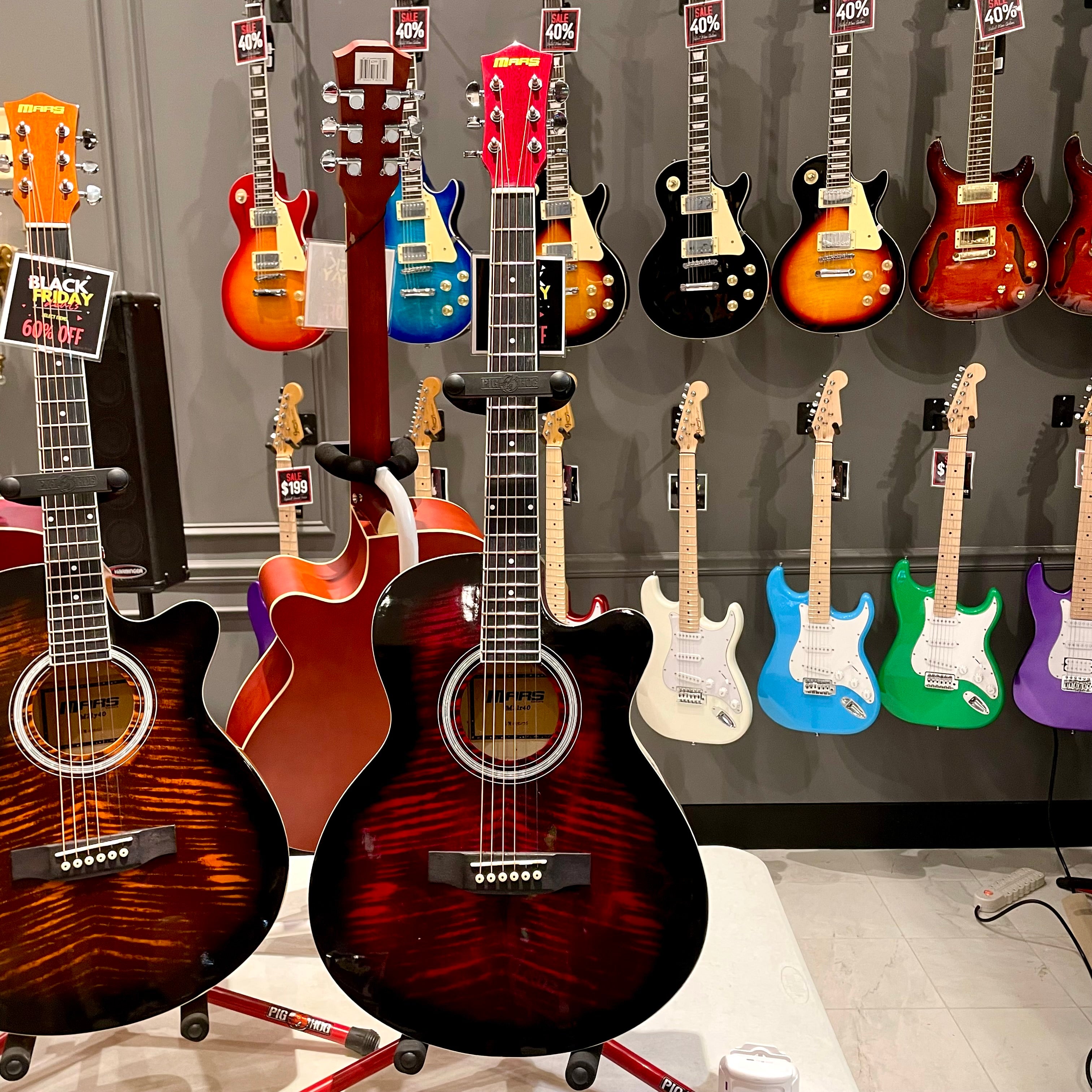 Mars m21r40: 40” Acoustic Guitar - Red Flame