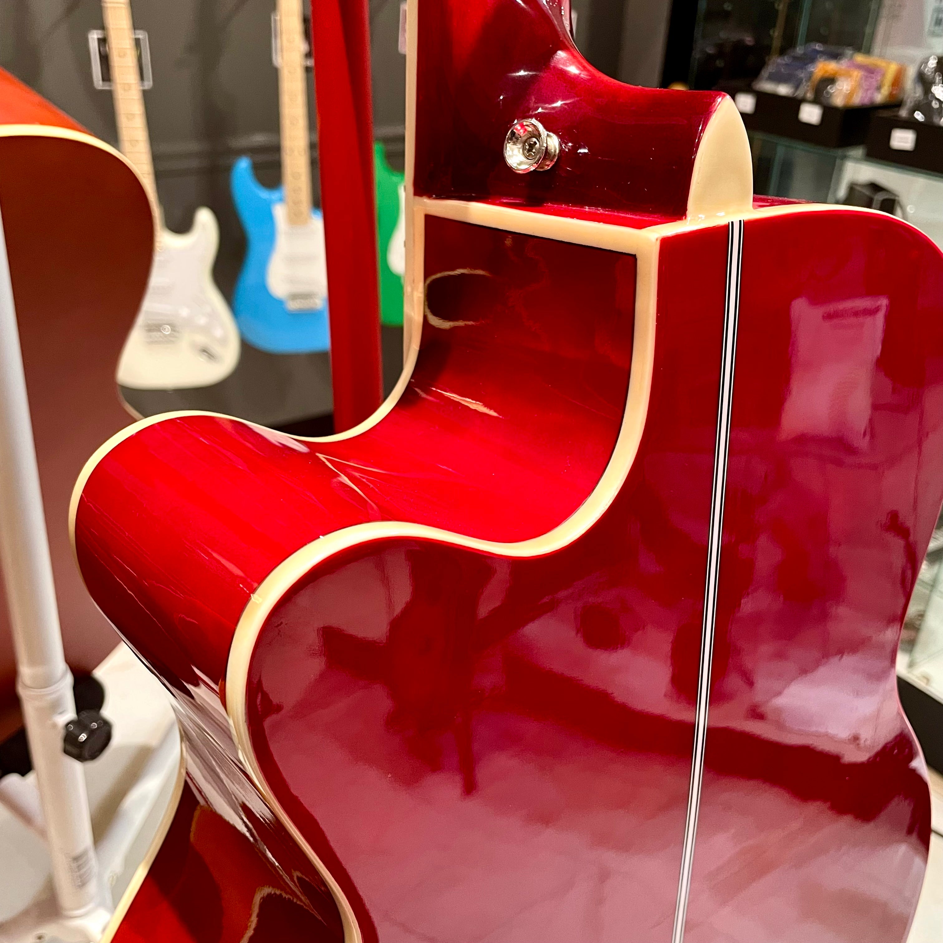Mars m21r40: 40” Acoustic Guitar - Red Flame