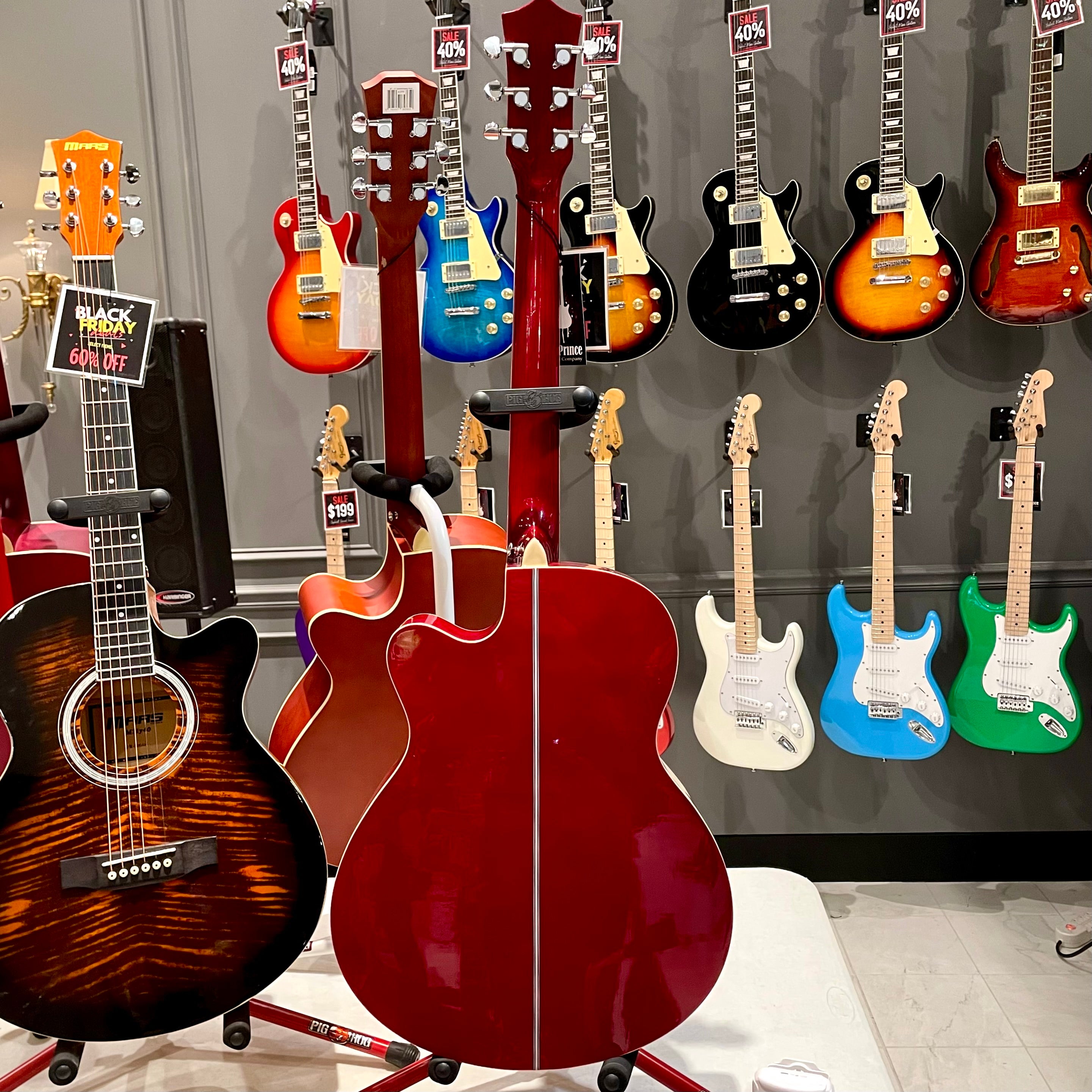 Mars m21r40: 40” Acoustic Guitar - Red Flame