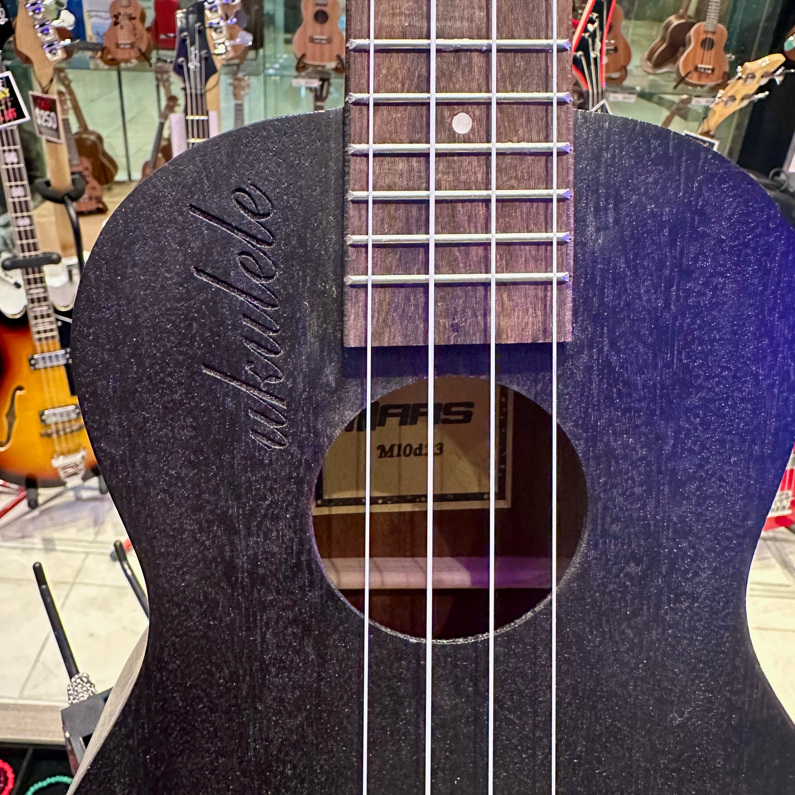 Mars m10ah23: 23” Concert Ukulele - Black