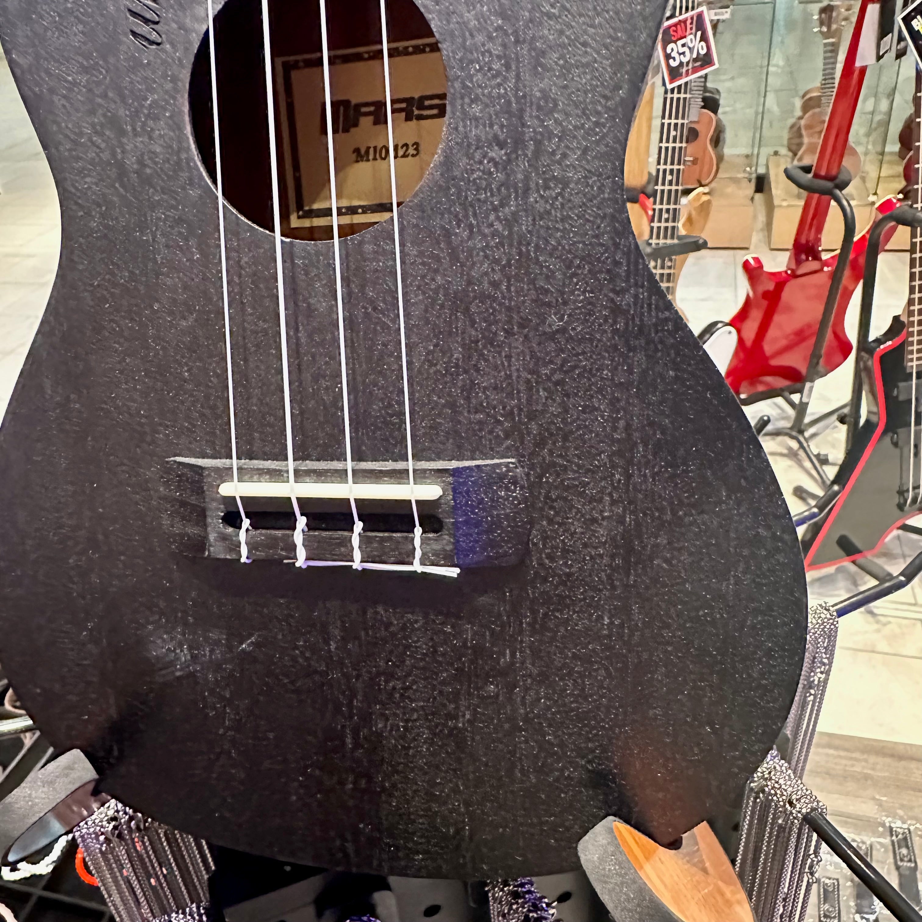 Mars m10ah23: 23” Concert Ukulele - Black