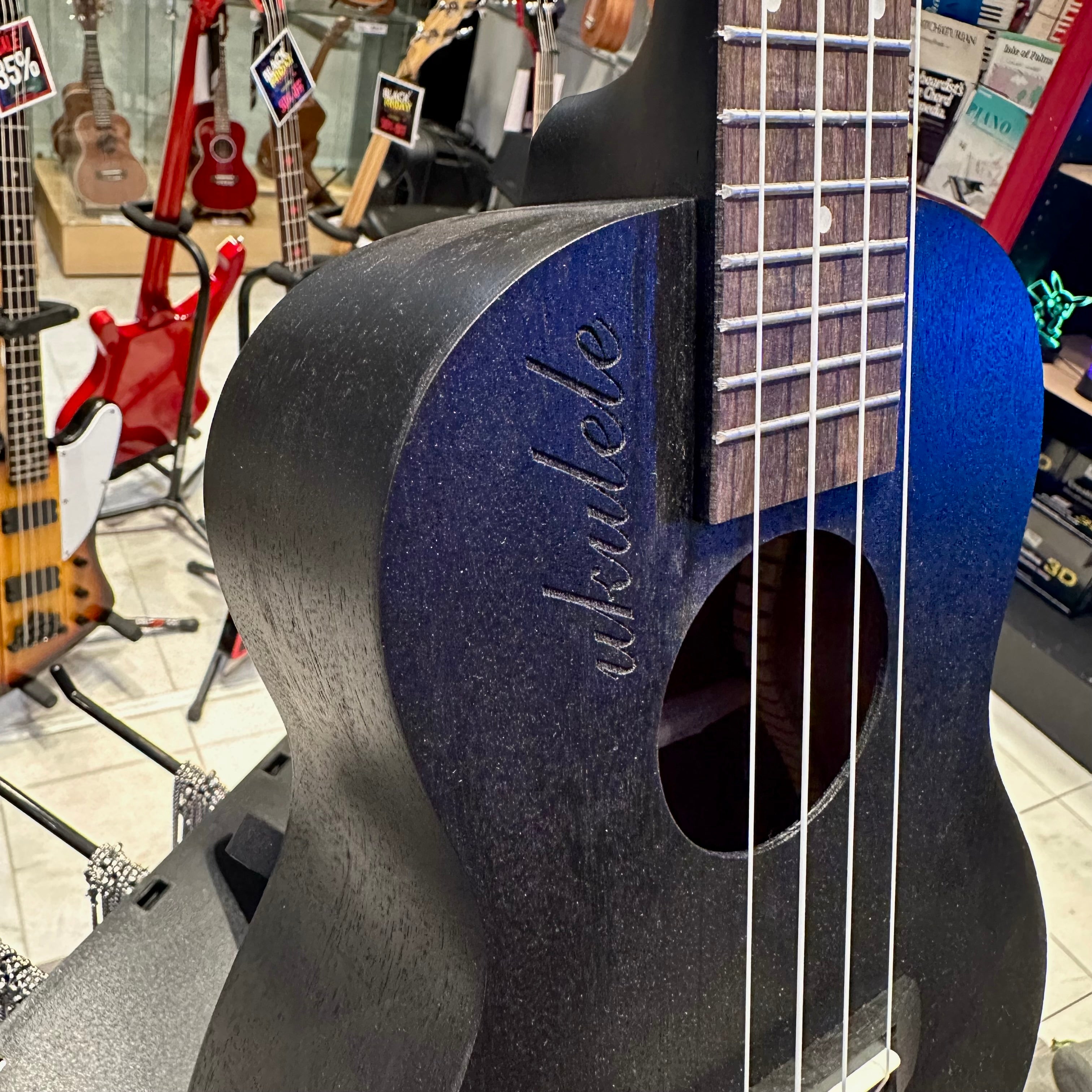 Mars m10ah23: 23” Concert Ukulele - Black