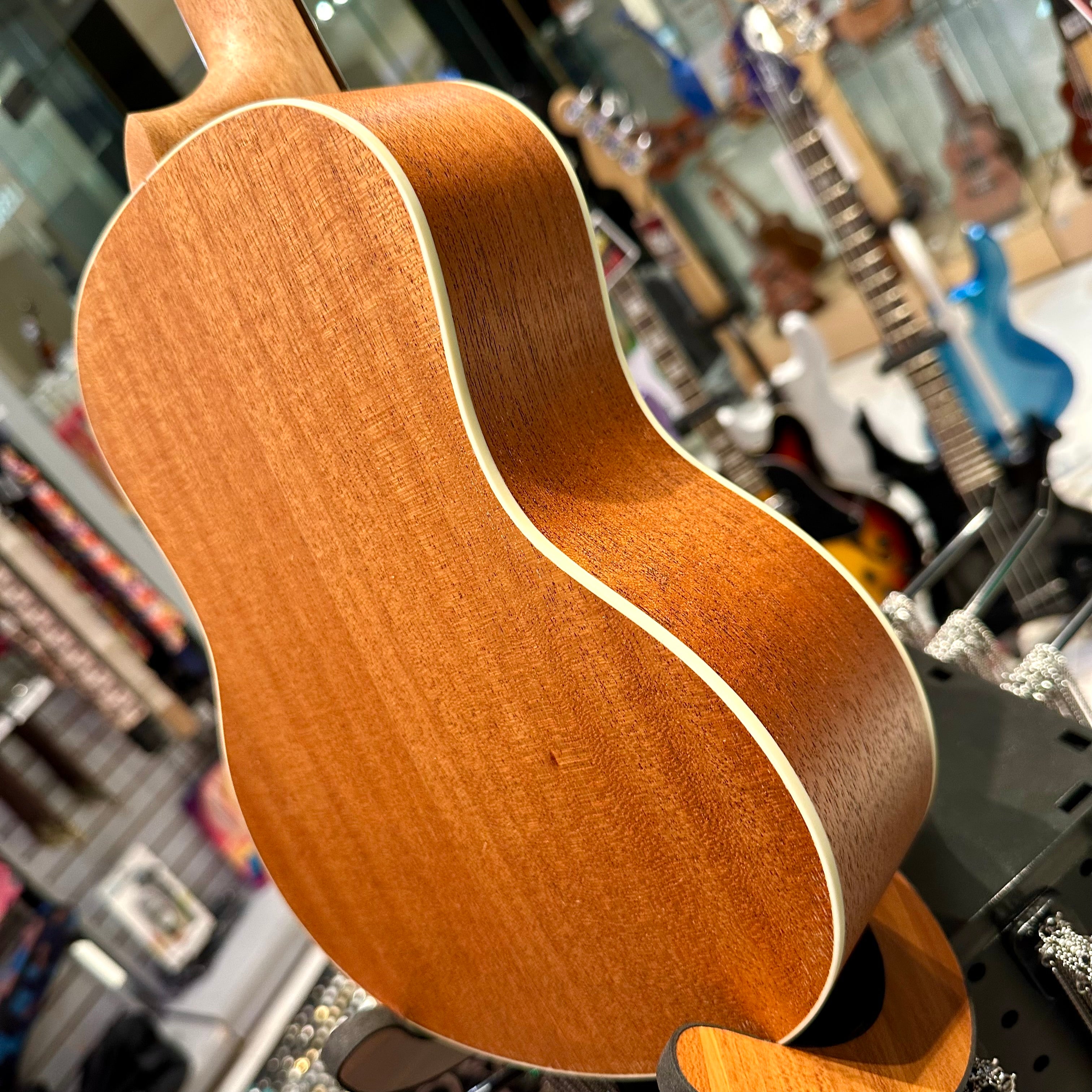 Mars m11ah26: 26” Concert Ukulele - Blonde