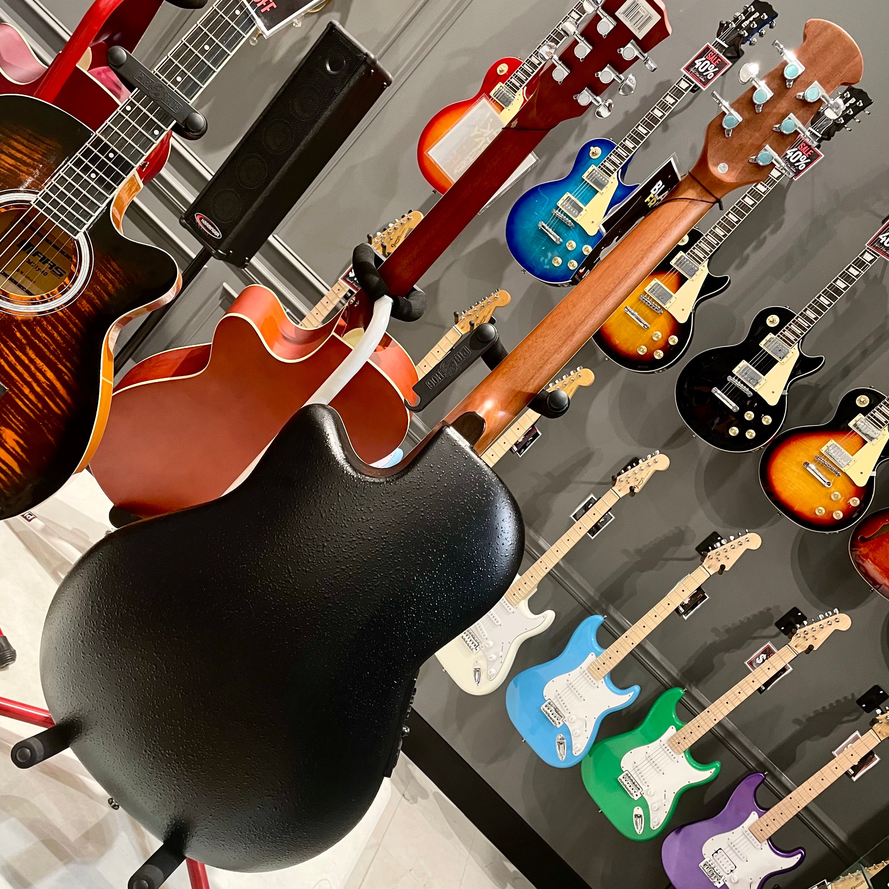 Lindstrom Leaf: 41” Acoustic-Electric Guitar - Black