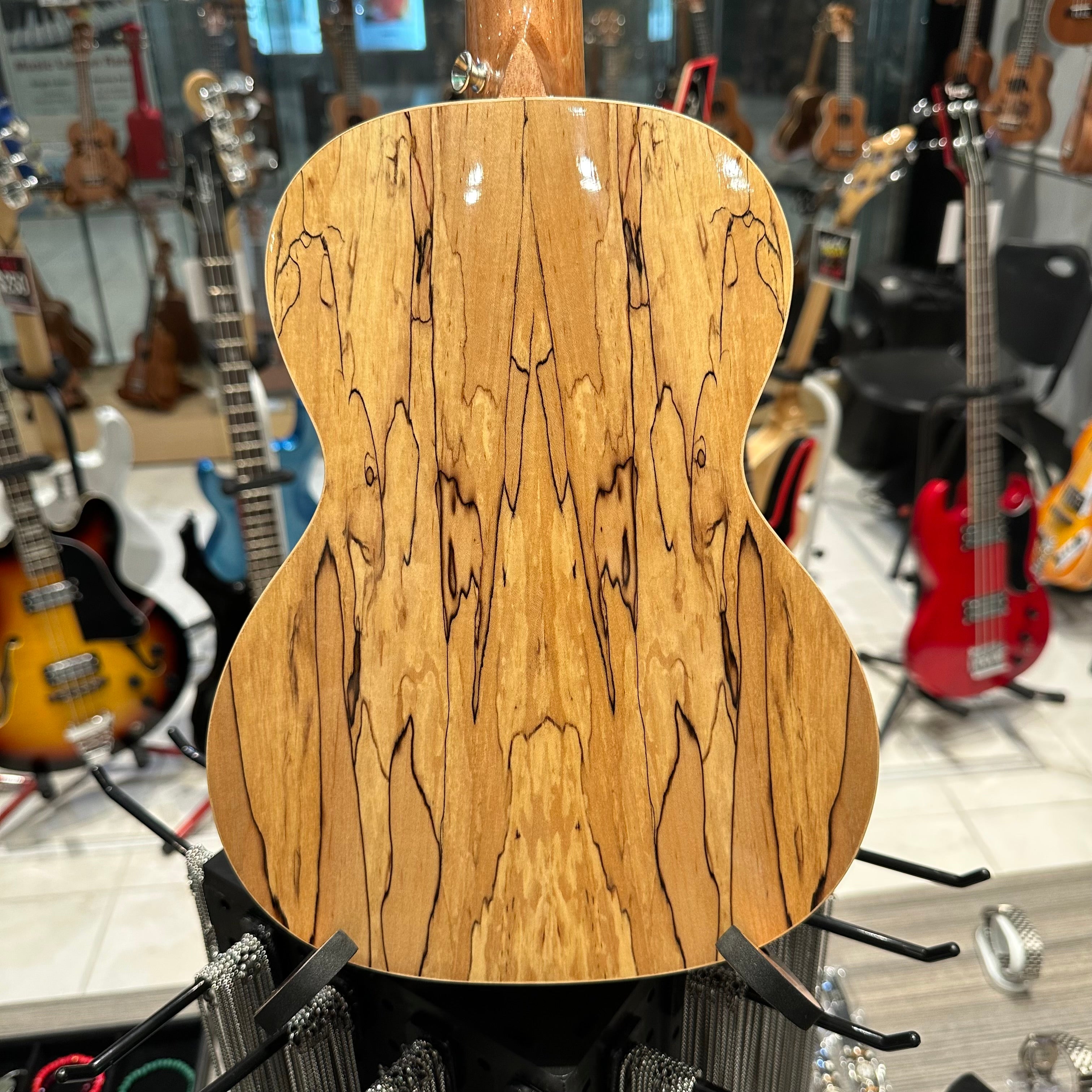 Akua Kanaloa: 24” Concert Ukulele - Spalted Maple