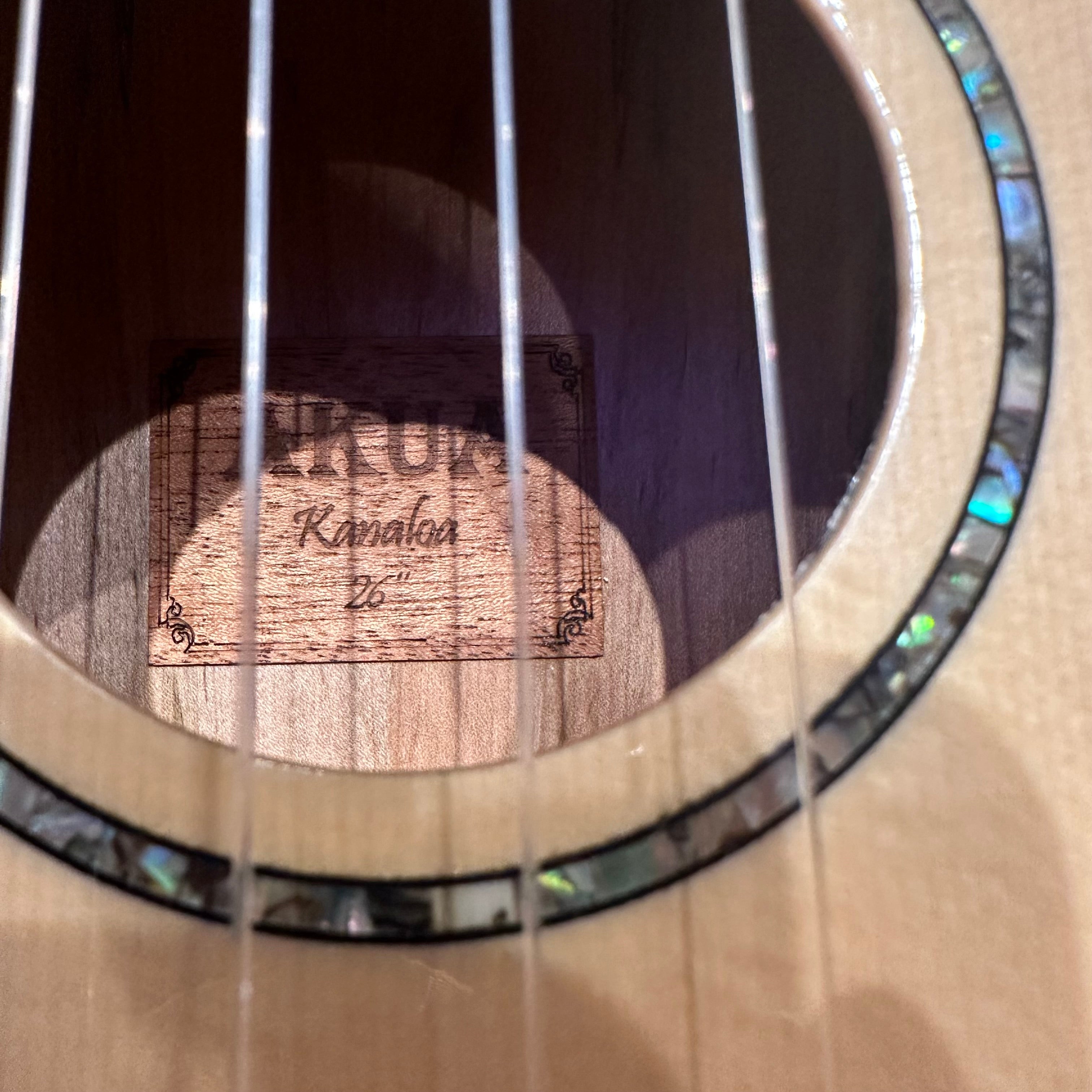 Akua Kanaloa: 24” Concert Ukulele - Spalted Maple