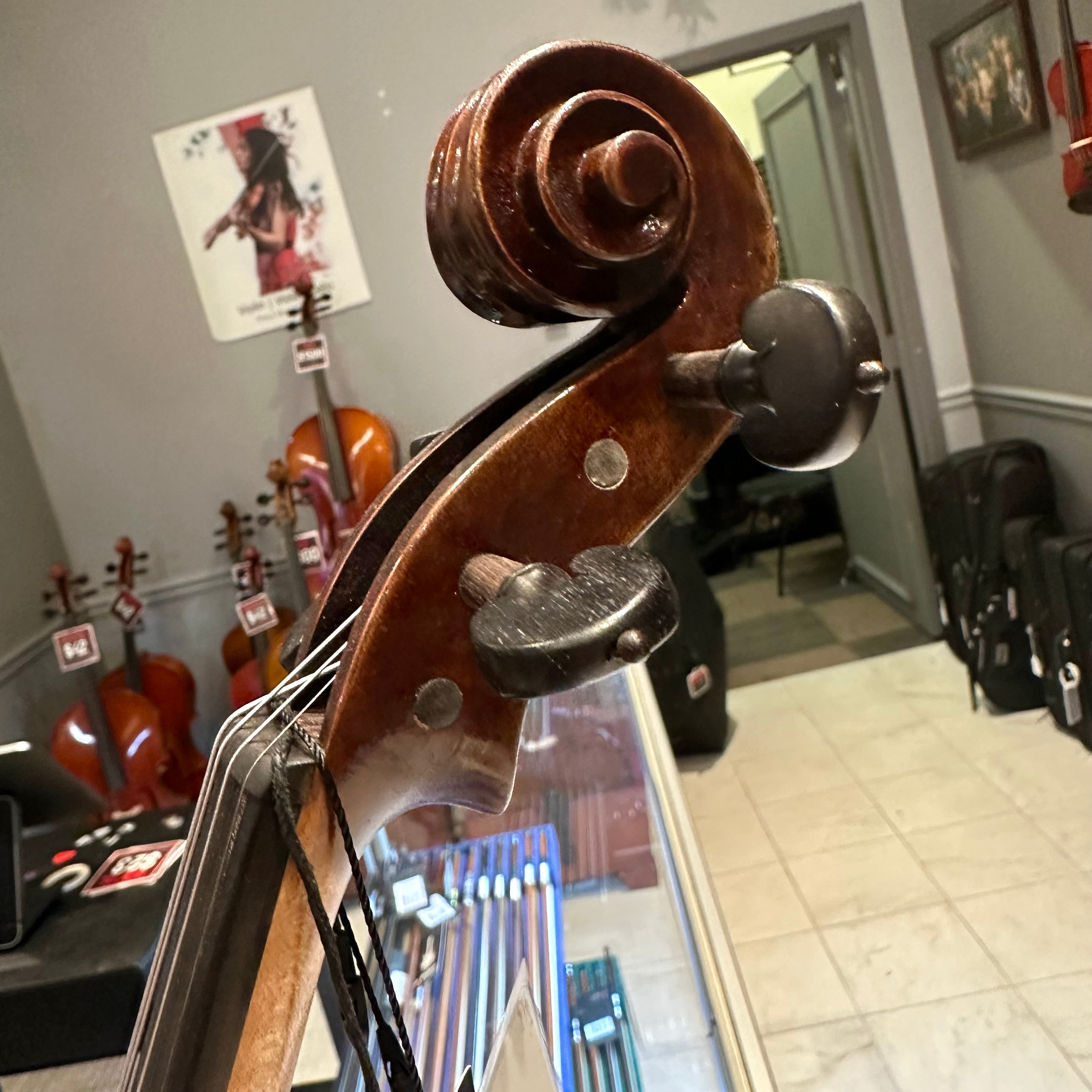 Fugue F4200: Intermediate Violin - 4/4