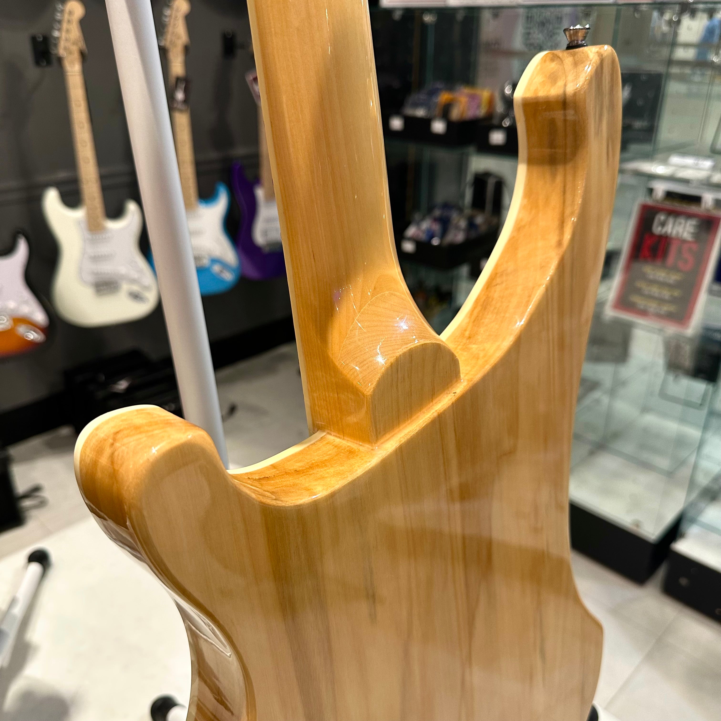 Gephardt Hot Rod: Bass Guitar - Blonde