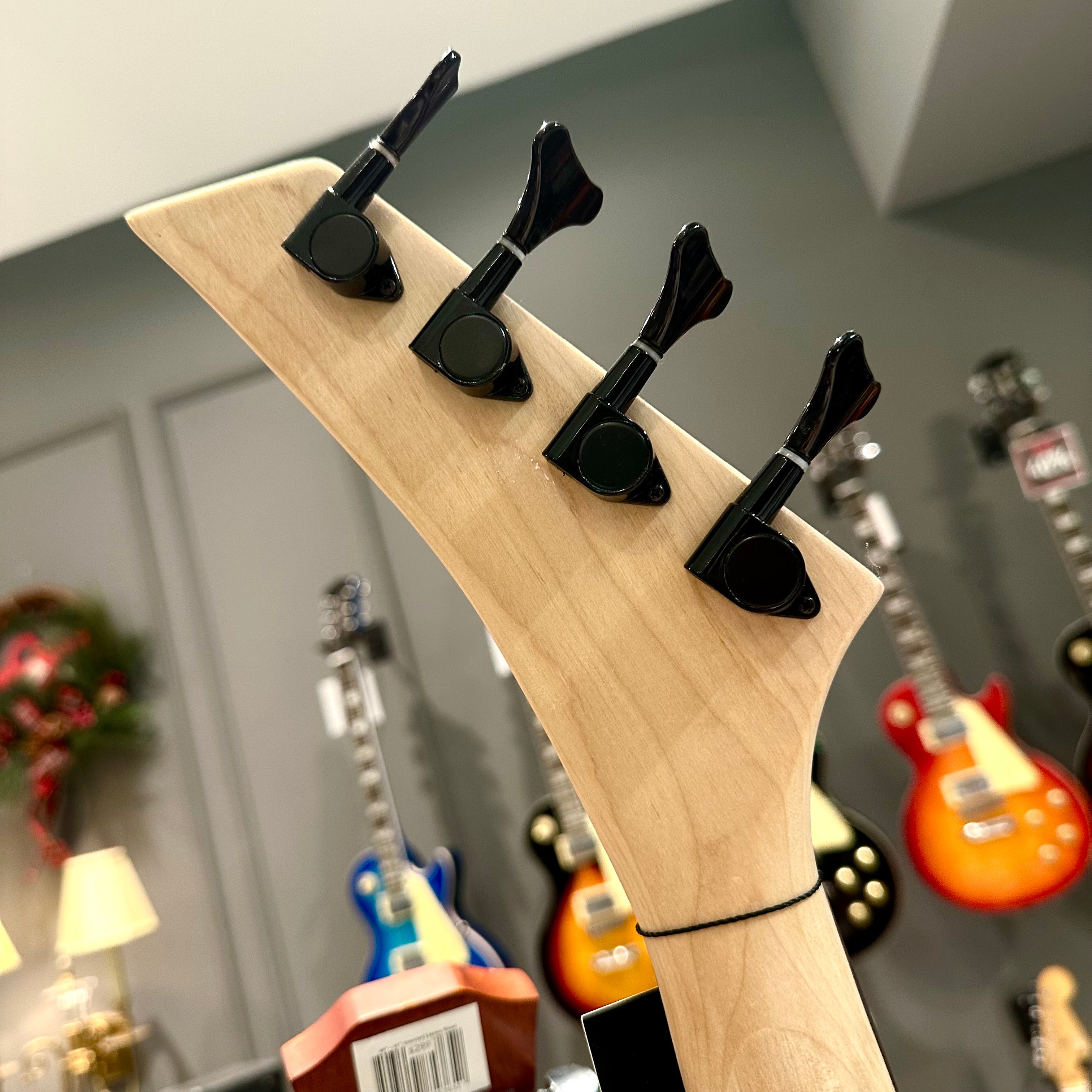 Gephardt StingRay: Bass Guitar - Red and Black