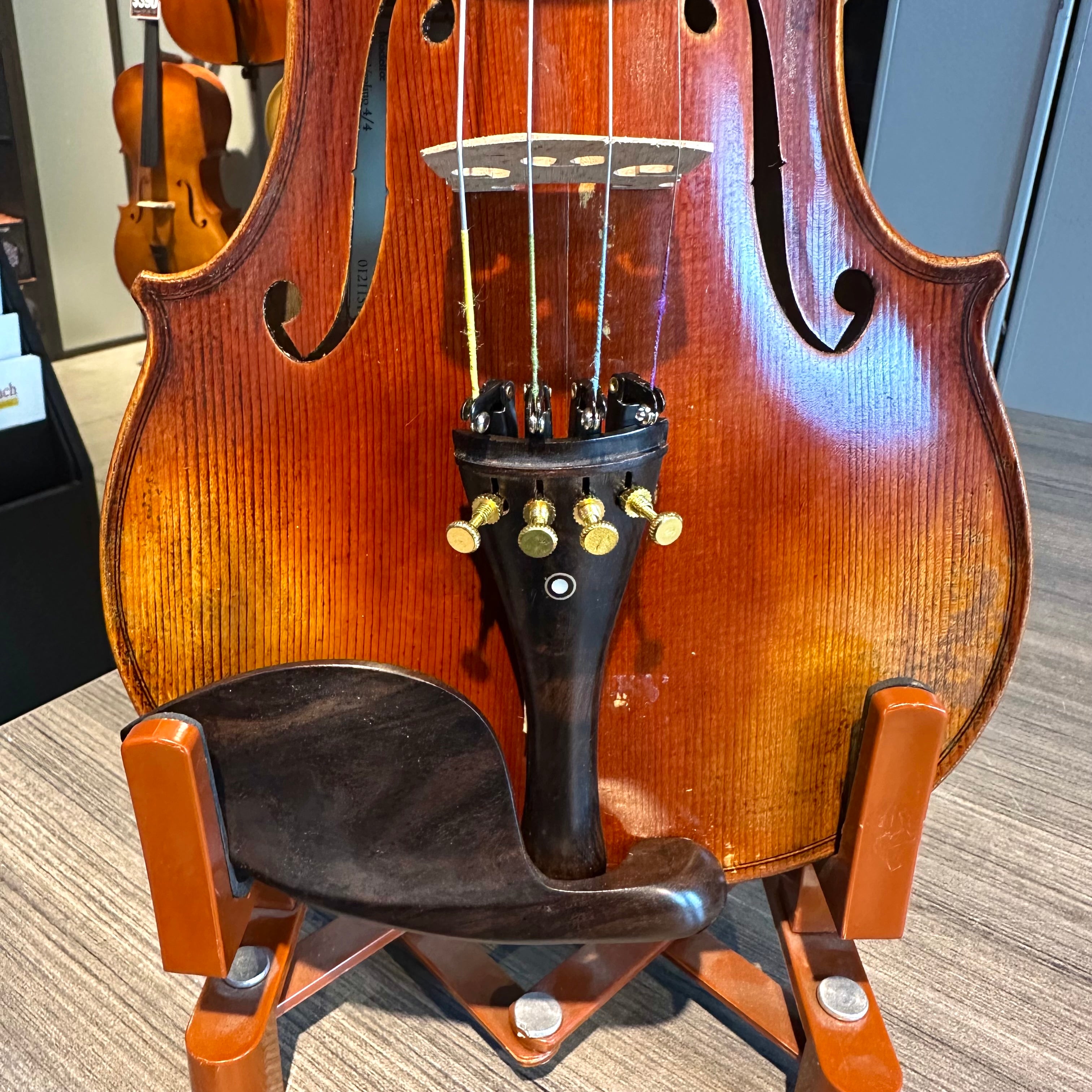 Strumenti a Corde 6400: Style B Intermediate Violin - 4/4