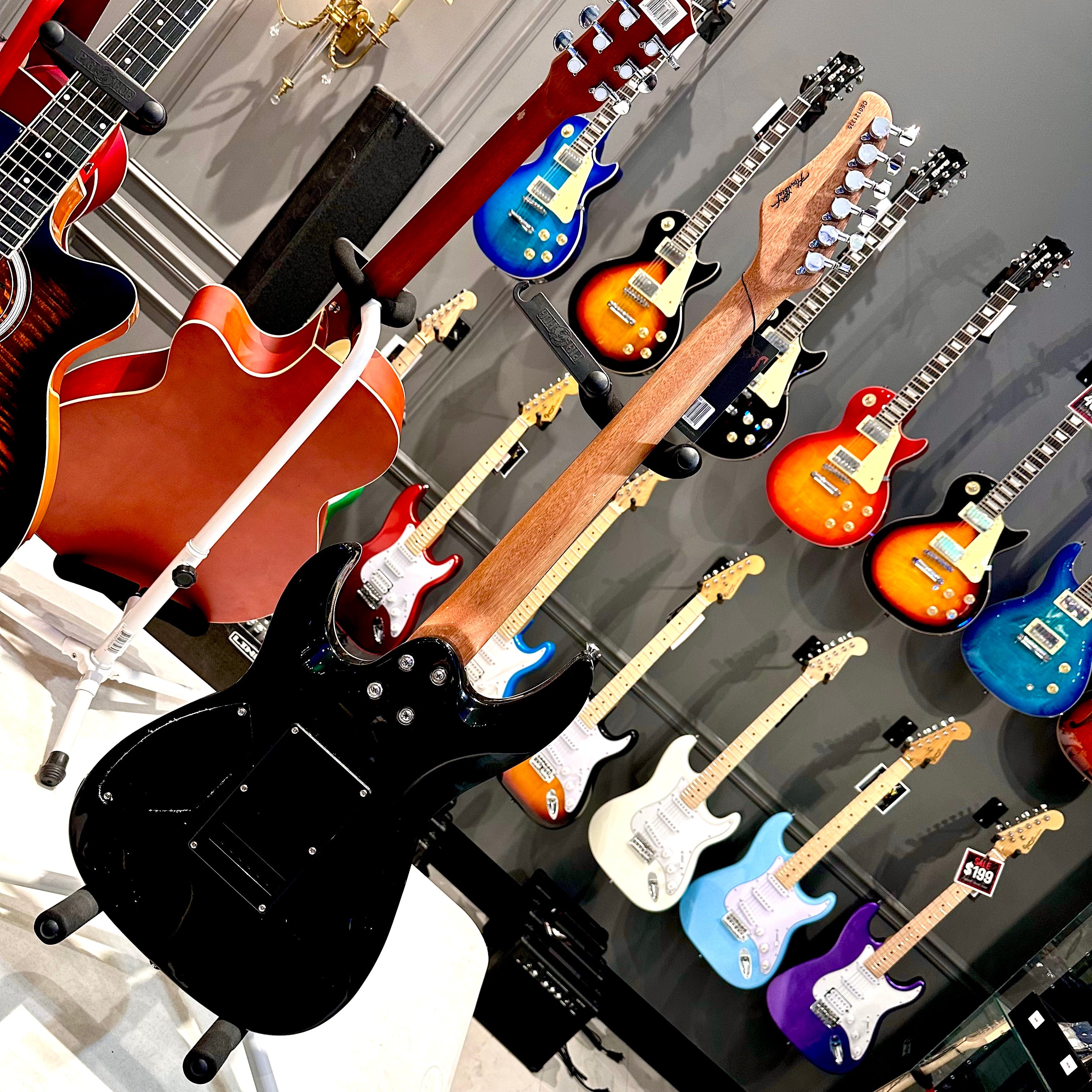 Mars Guitars: Heartbeat - Electric, Smokey Charcoal