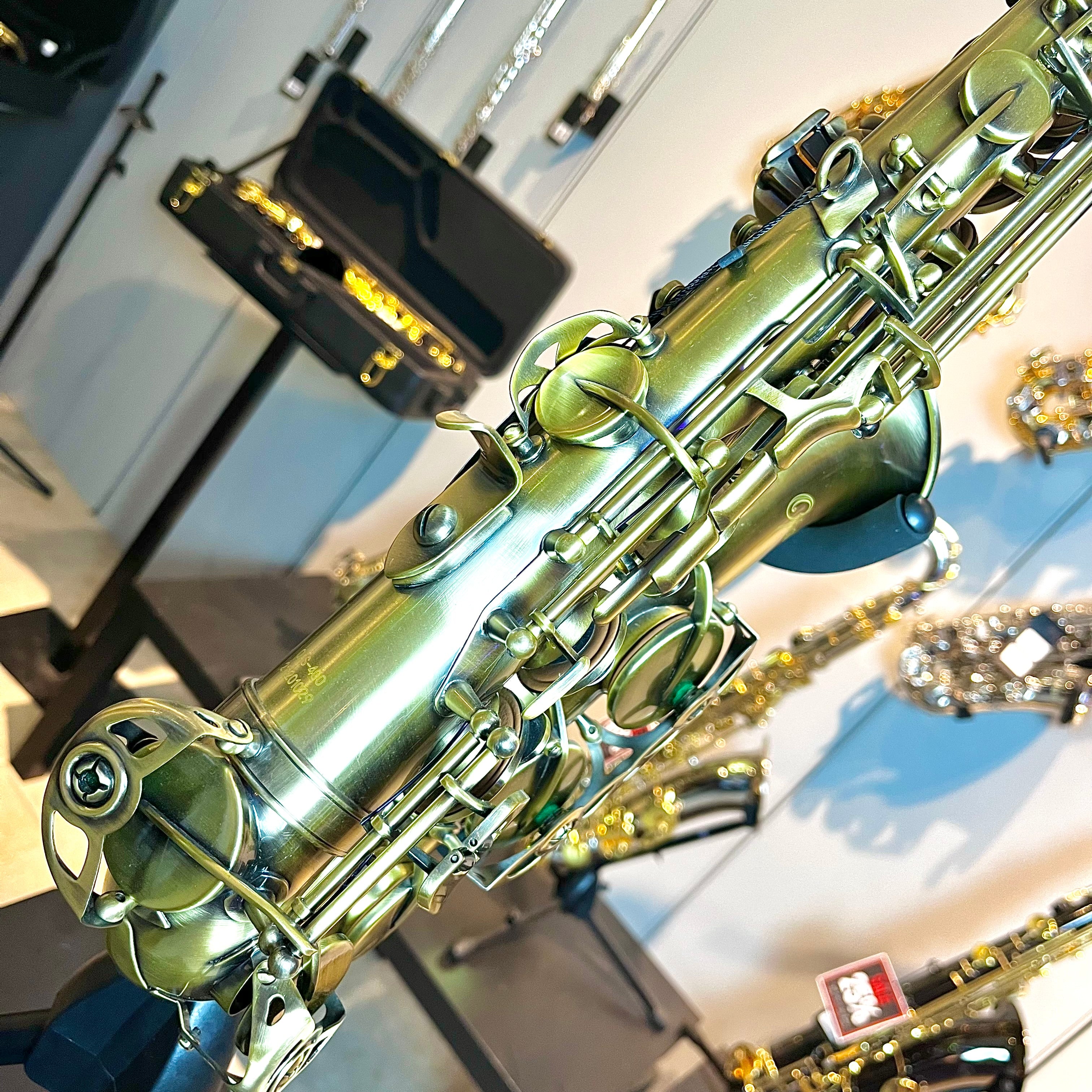 Opal OAS-400: Intermediate Alto Saxophone, Classic Antique Finish