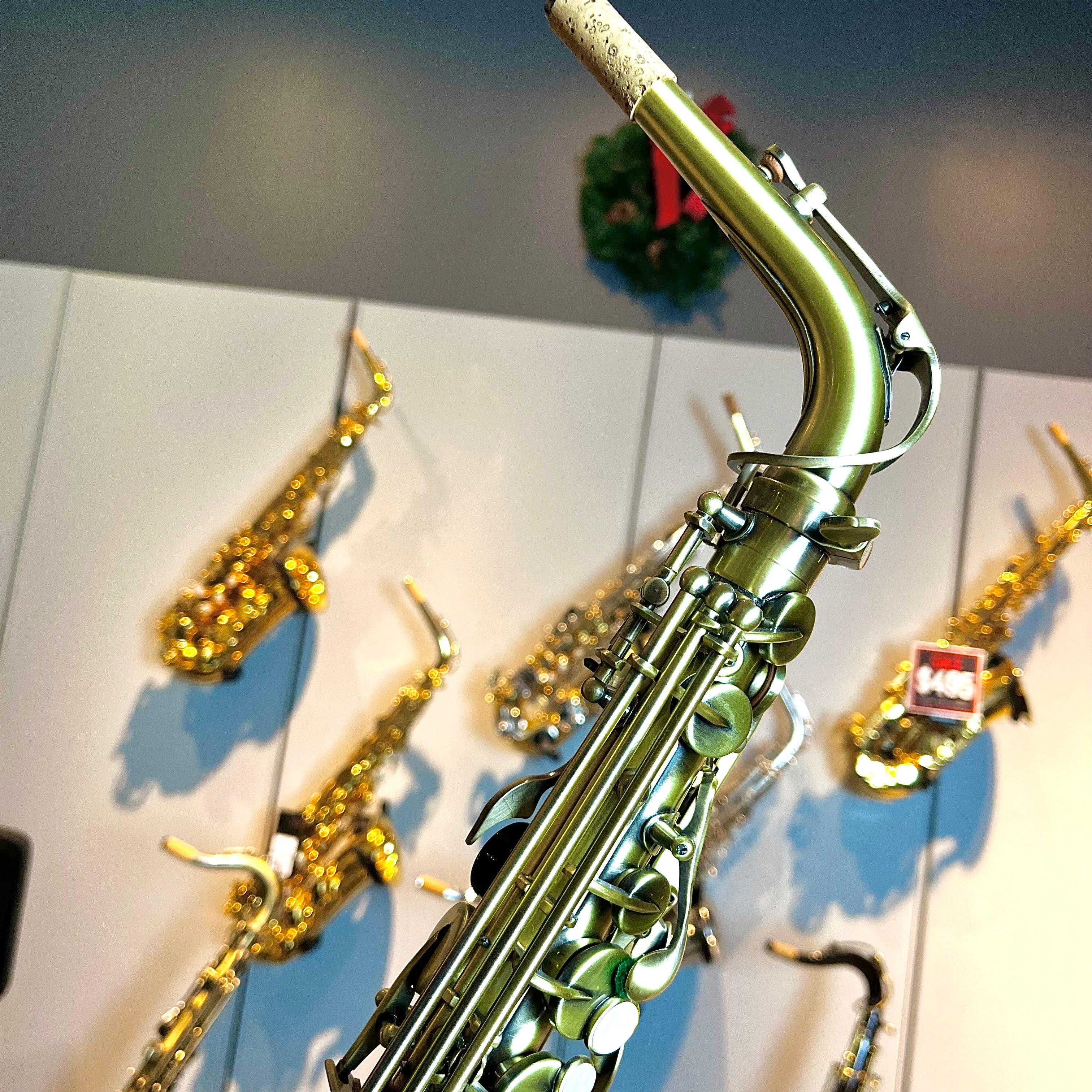 Opal OAS-400: Intermediate Alto Saxophone, Classic Antique Finish