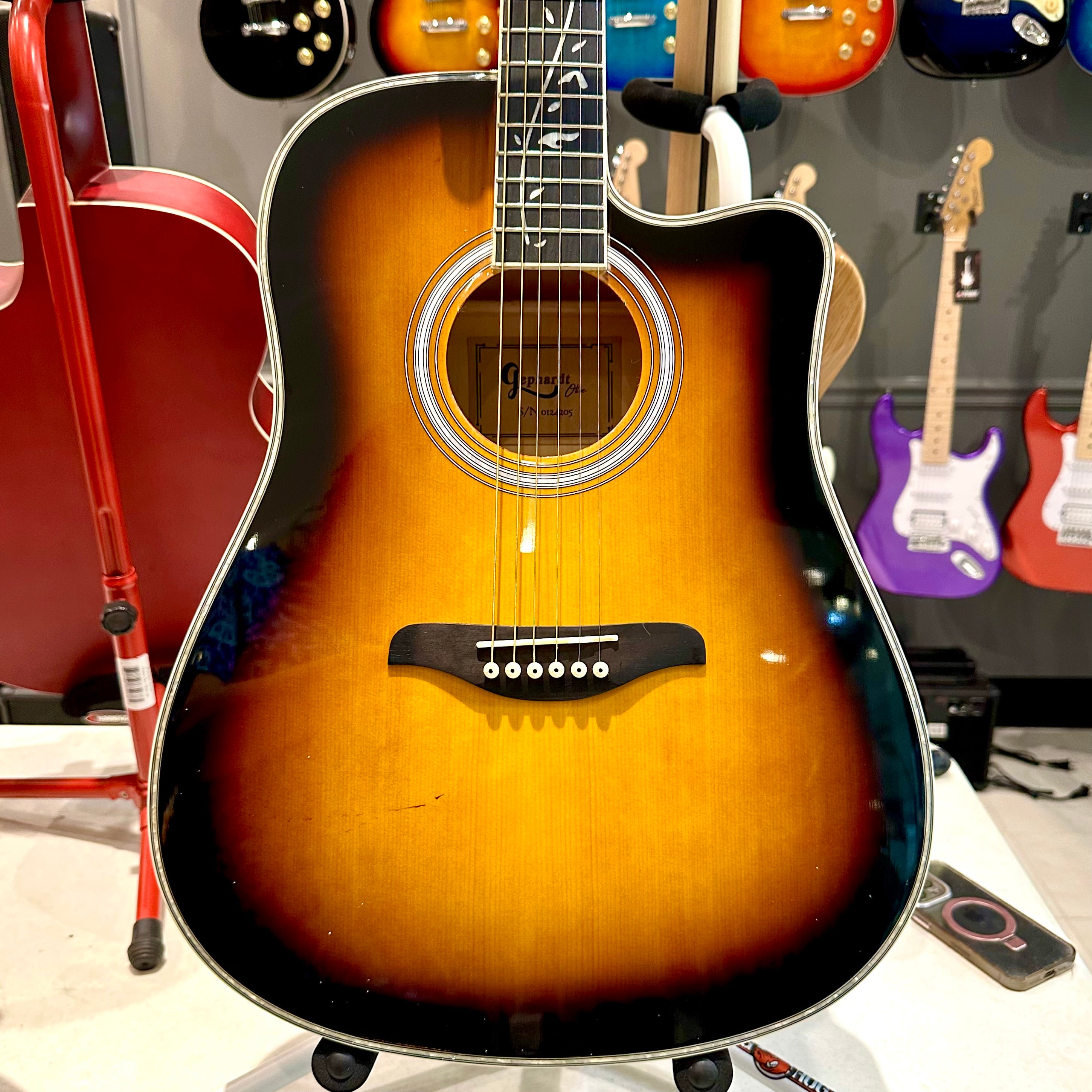 Gephardt Olive Acoustic Guitar - Sunburst