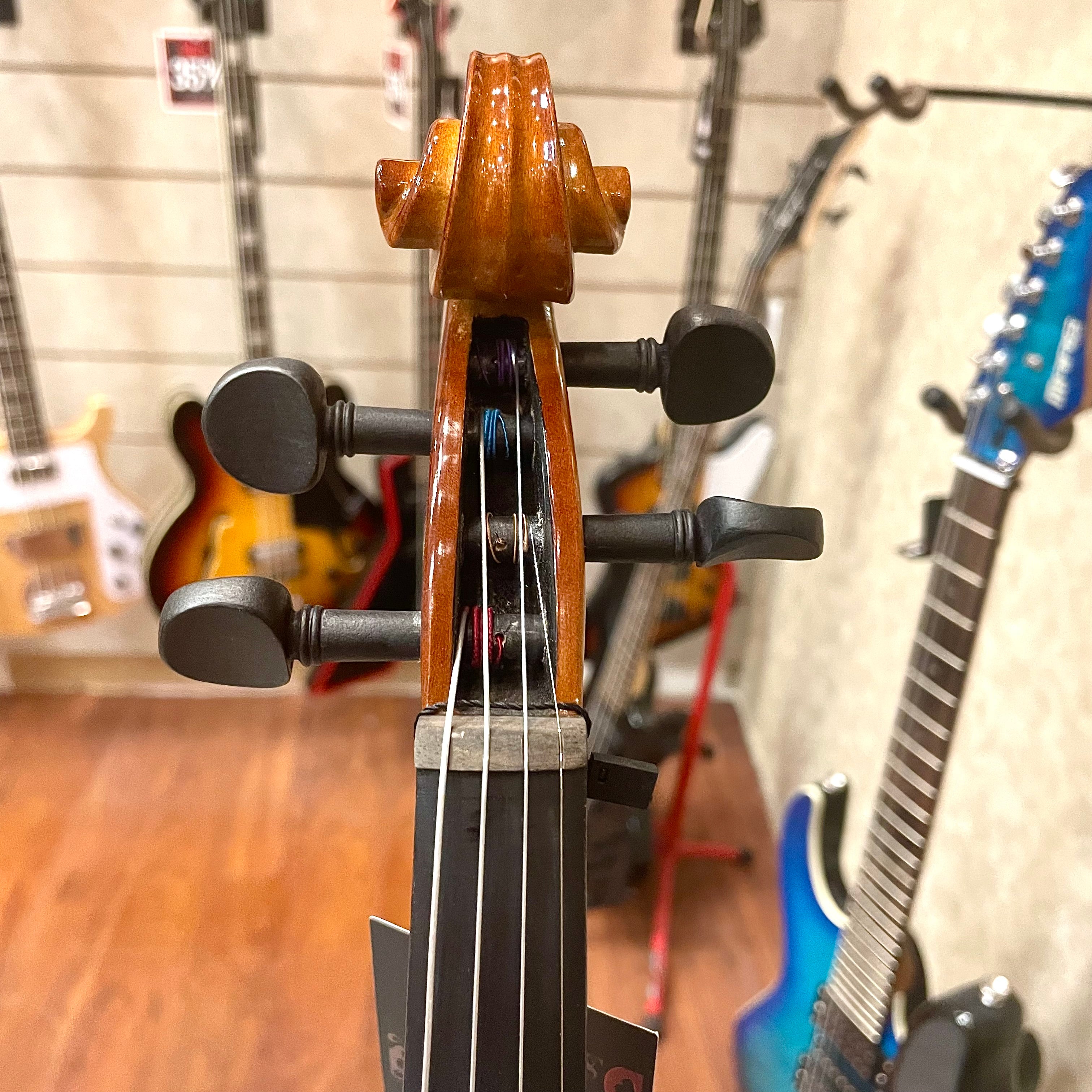 Strumenti a corde: 3500 - Student Violin, Hand Carved, Matte Art Flame