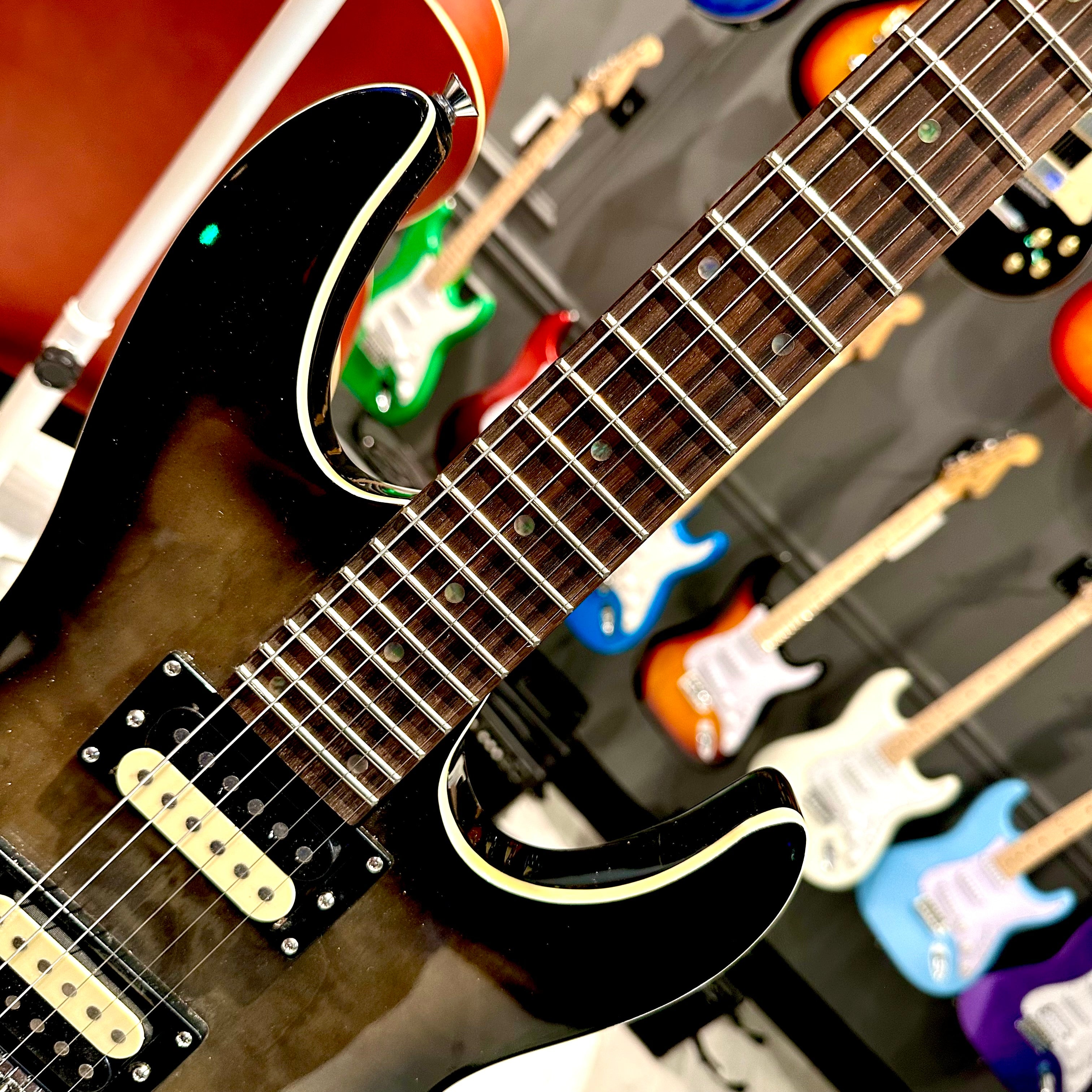 Mars Guitars: Heartbeat - Electric, Smokey Charcoal