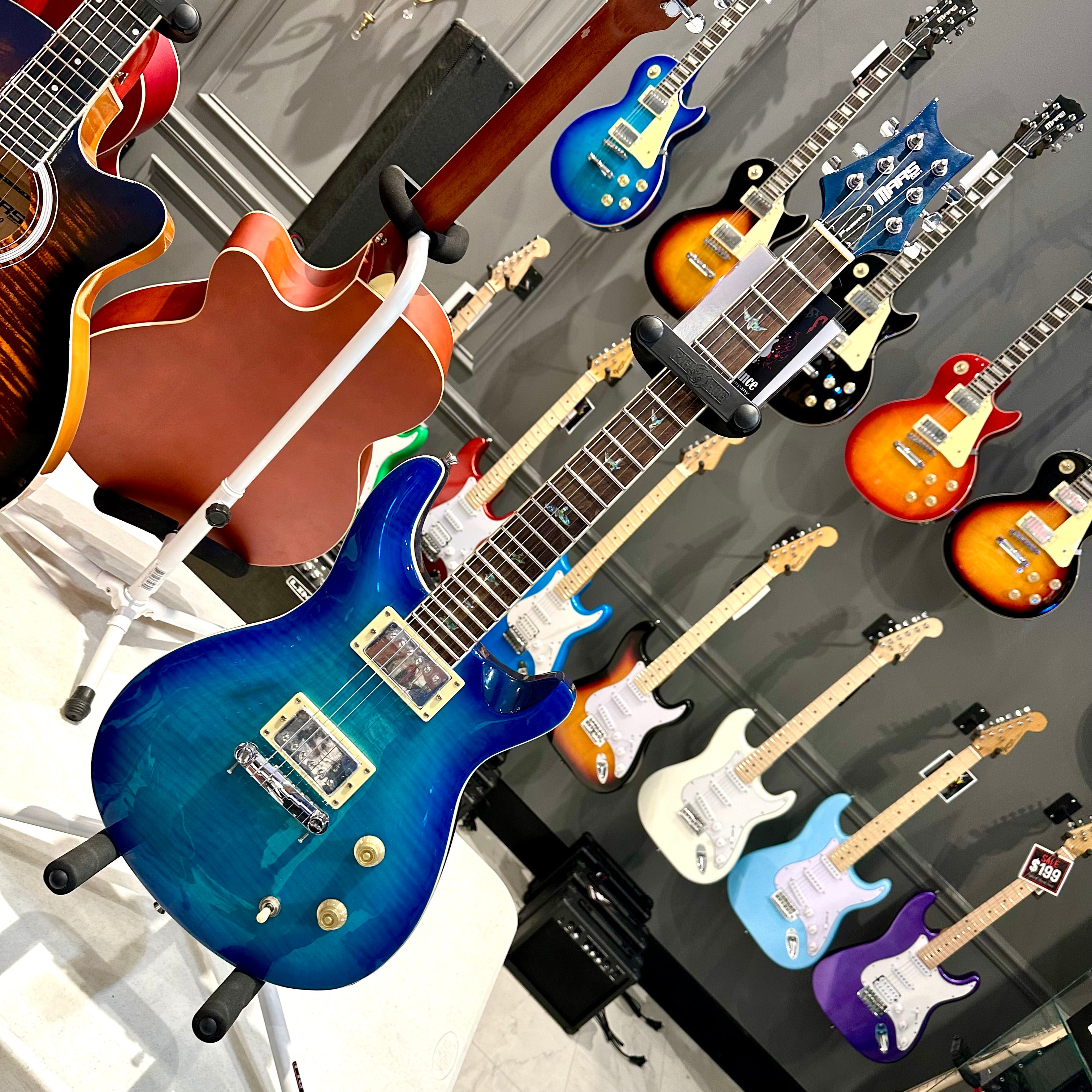 Mars Guitars: Firebird - Solid body,  Blue Bird