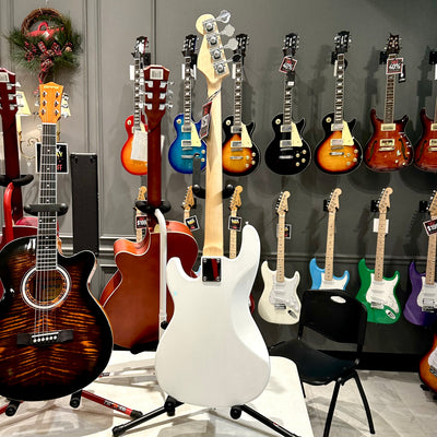 Gephardt Array: Bass Guitar - PearlWhite