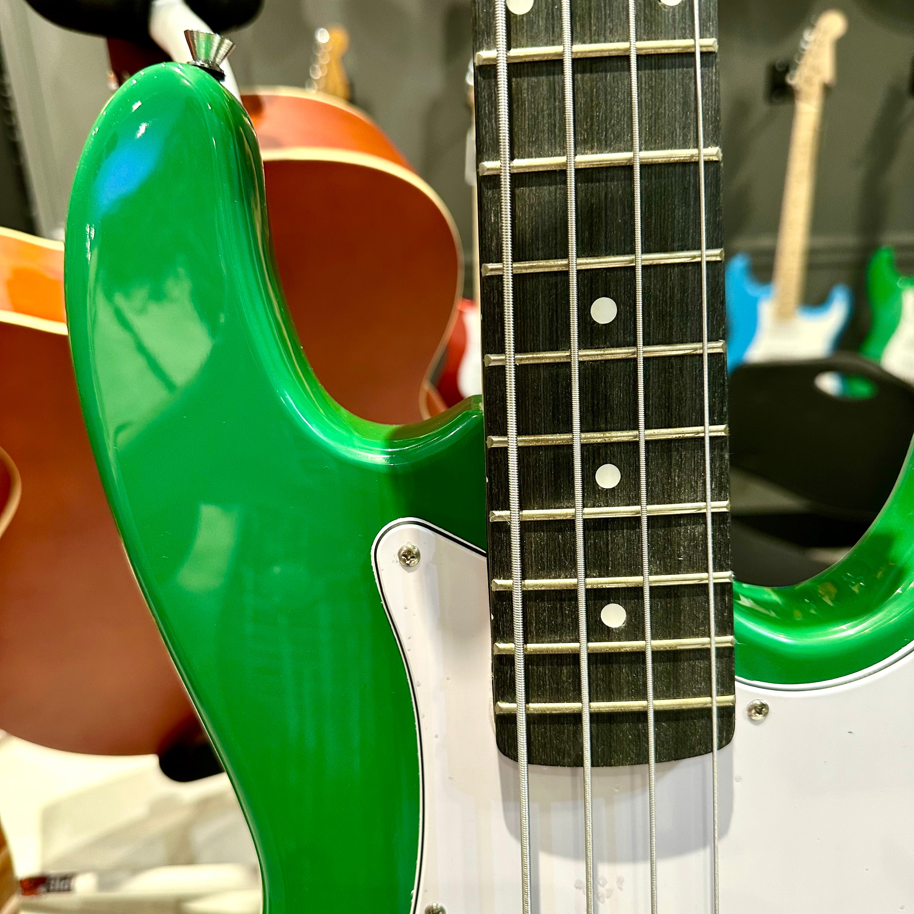 Gephardt Array: Bass Guitar - Green Slime