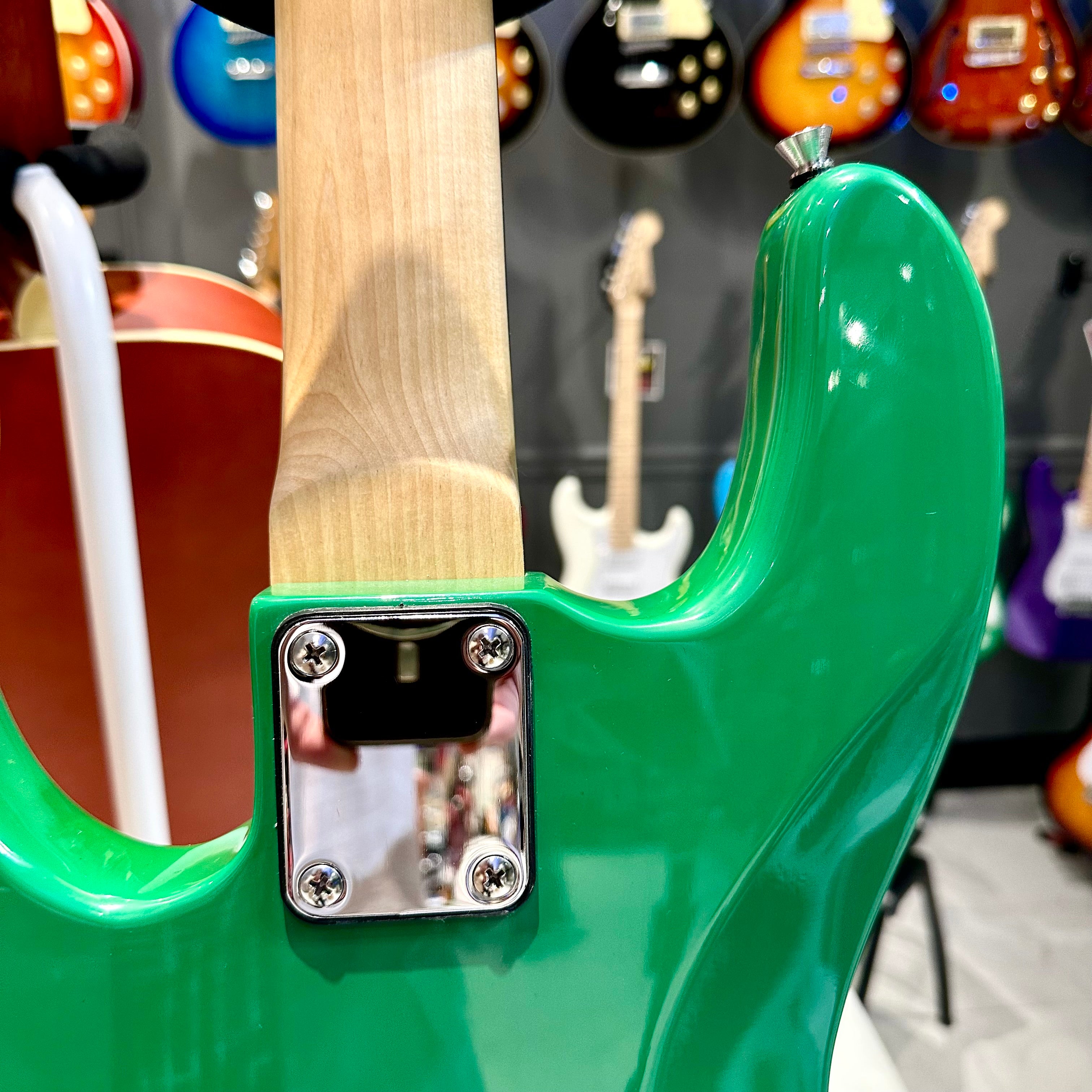 Gephardt Array: Bass Guitar - Green Slime