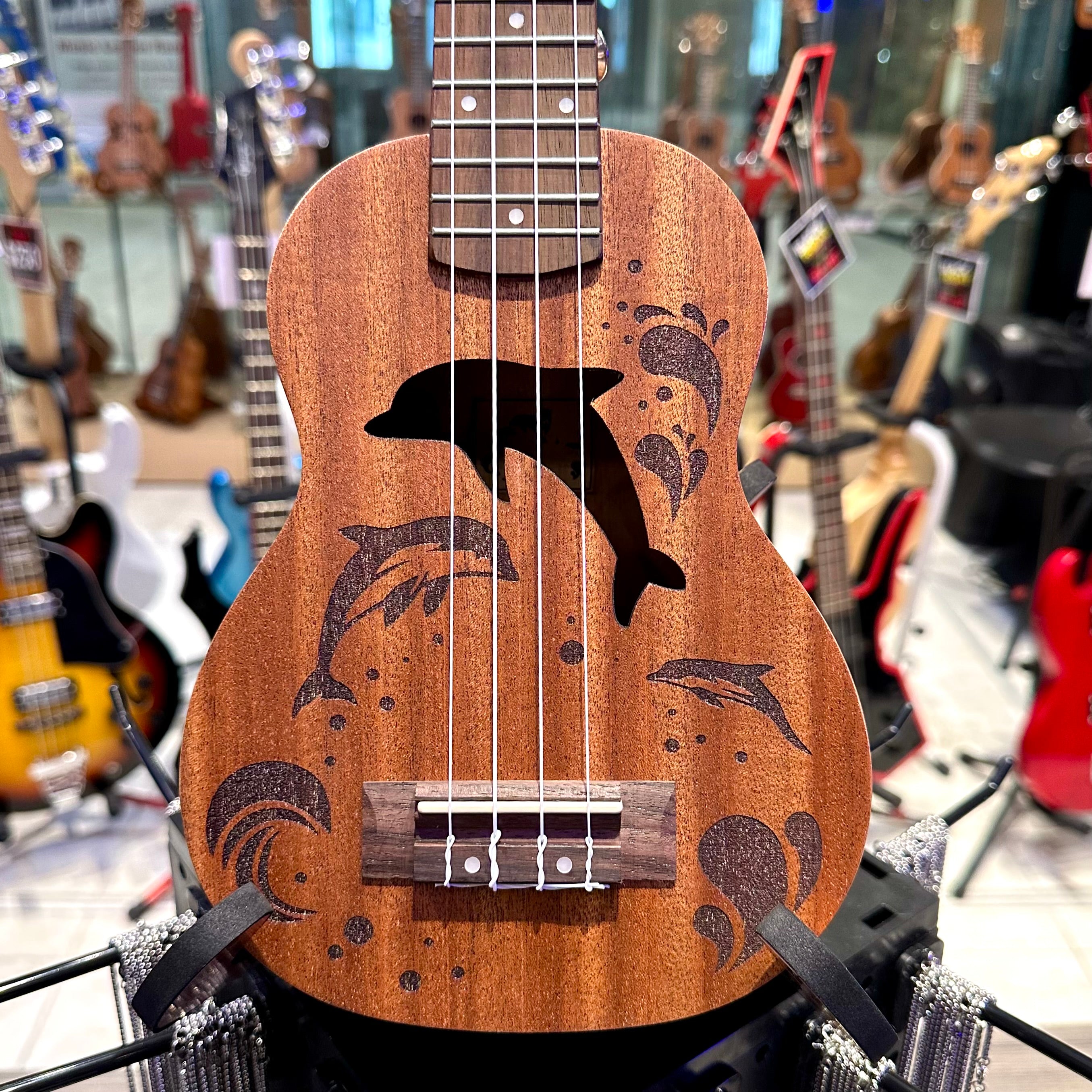 AKUA Aloha: 21" Soprano Ukulele - Dolphin